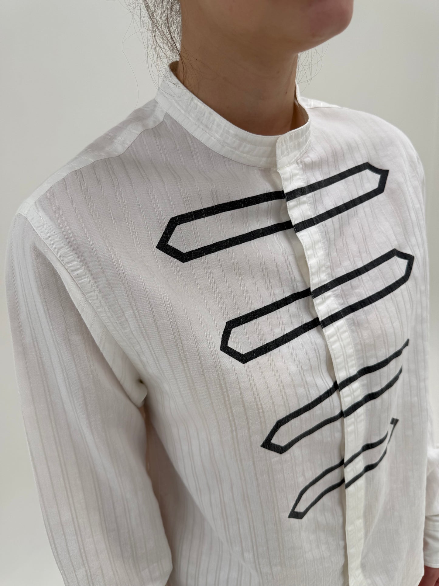 Cămașa Armani tall cu influențe soft army din poplin excepțional
