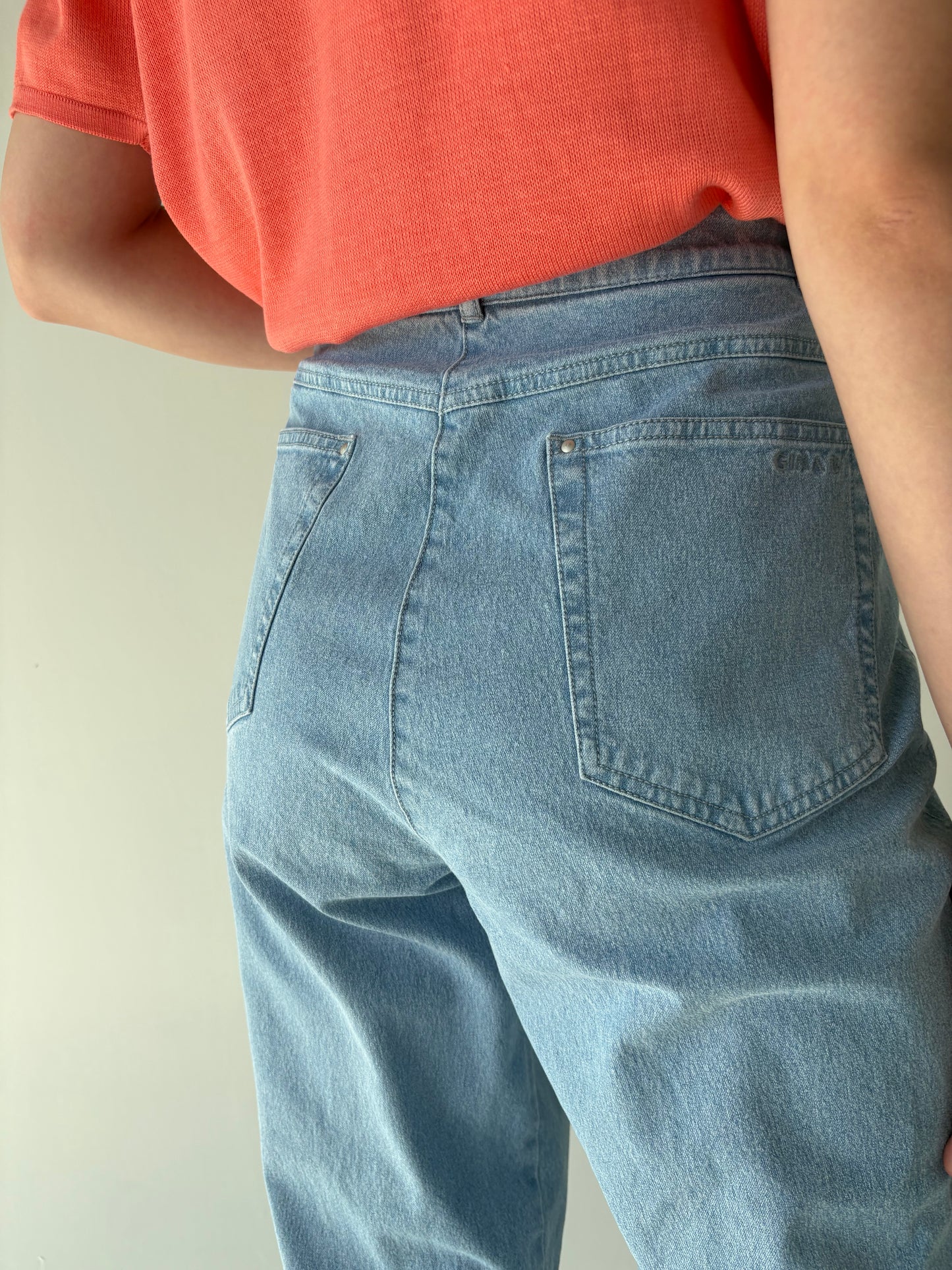 Jeans vintage confort mom fit tall cu talie ultra înaltă