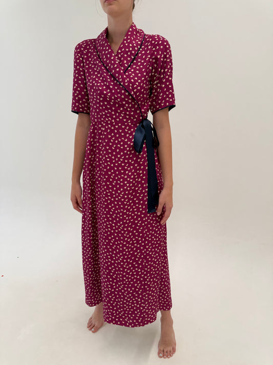 Rochie maxi magenta petrecută super vaporoasă din modal