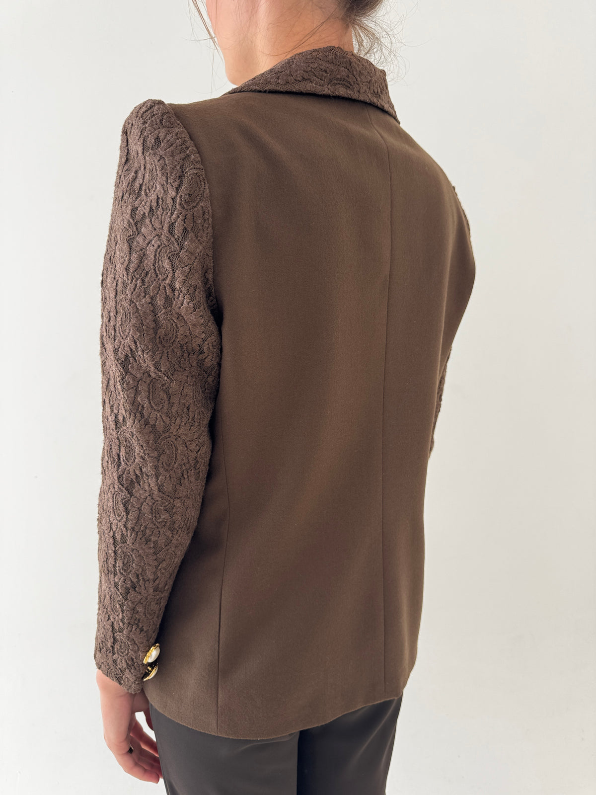 Sacou vintage din lana chocolate brown cu nasturi bijuterie și mâneci spectaculoase