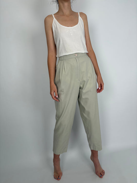 Pantaloni light Sage green cu talie ultra înaltă elastică și pense