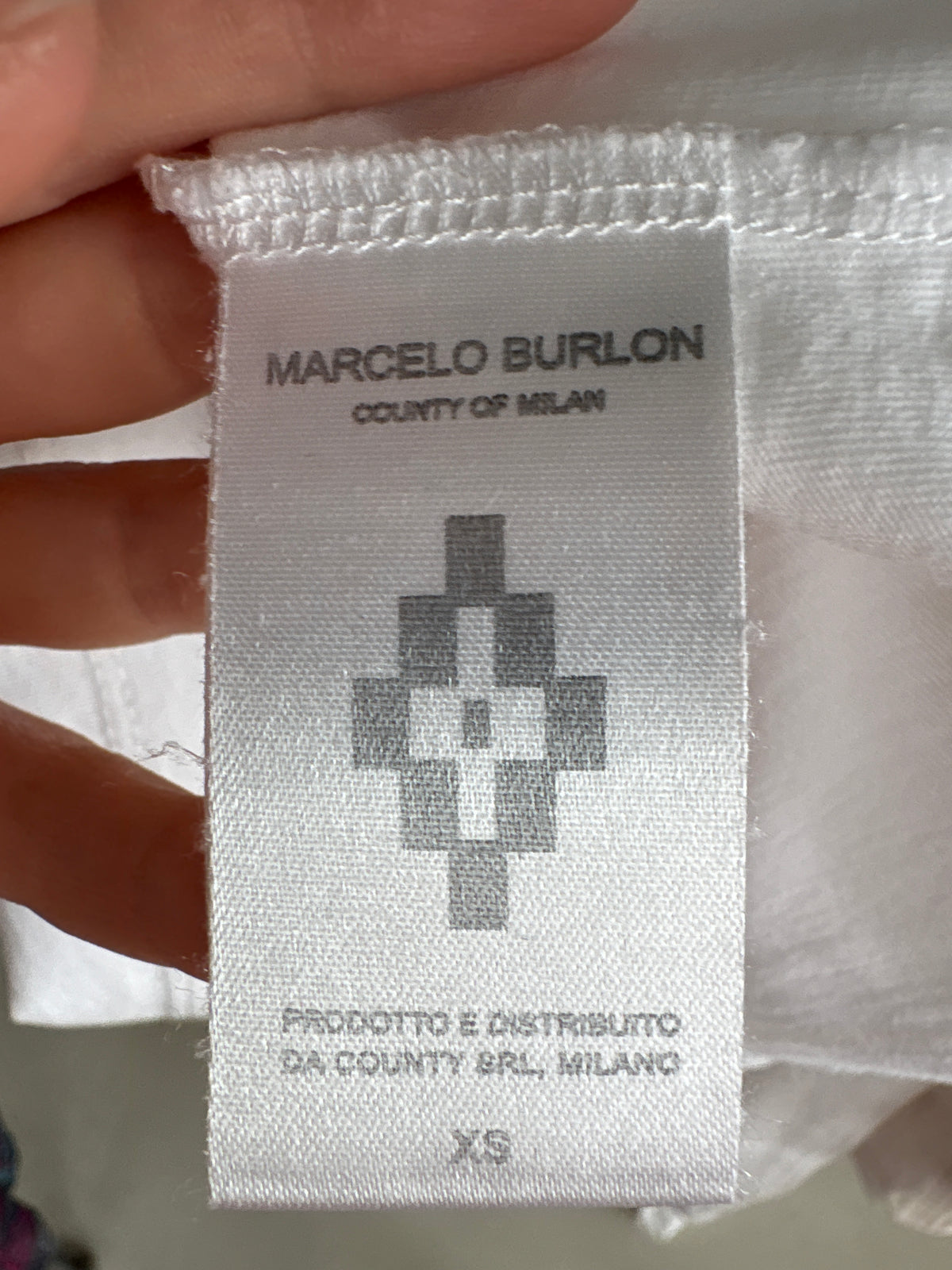 Top de brand luxury Marcelo Burlon cu print superb specific brandului
