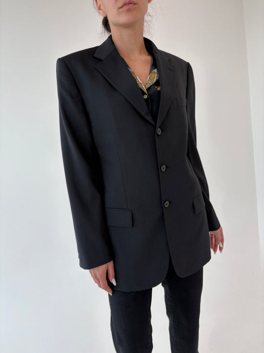 Sacou negru Hugo Boss în croi actual din lana extrafina