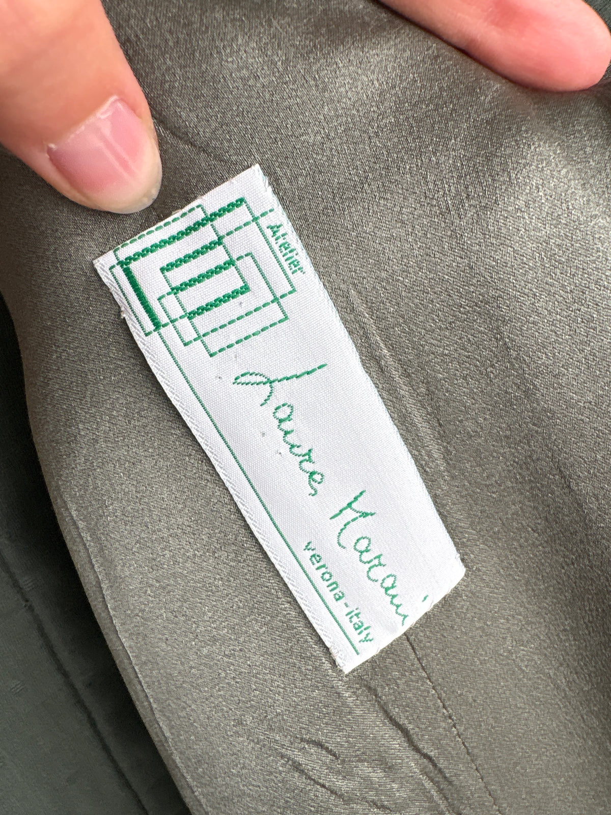 Palton sartorial italian din matlasé de mătase naturală dusty green de designer
