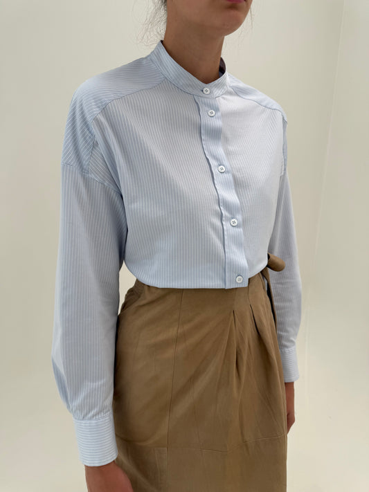 Cămașa Max Mara baby blue cu dungi fine albe din poplin de bumbac ultra confort