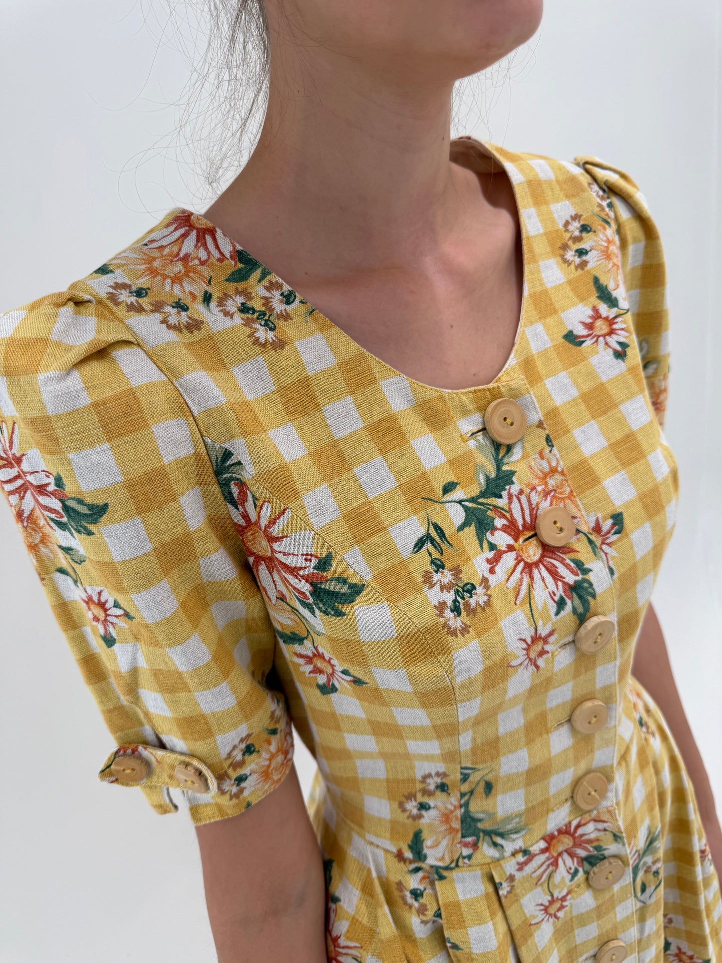 Rochie vintage din pânză excepțională de in cu corsaj și carouri