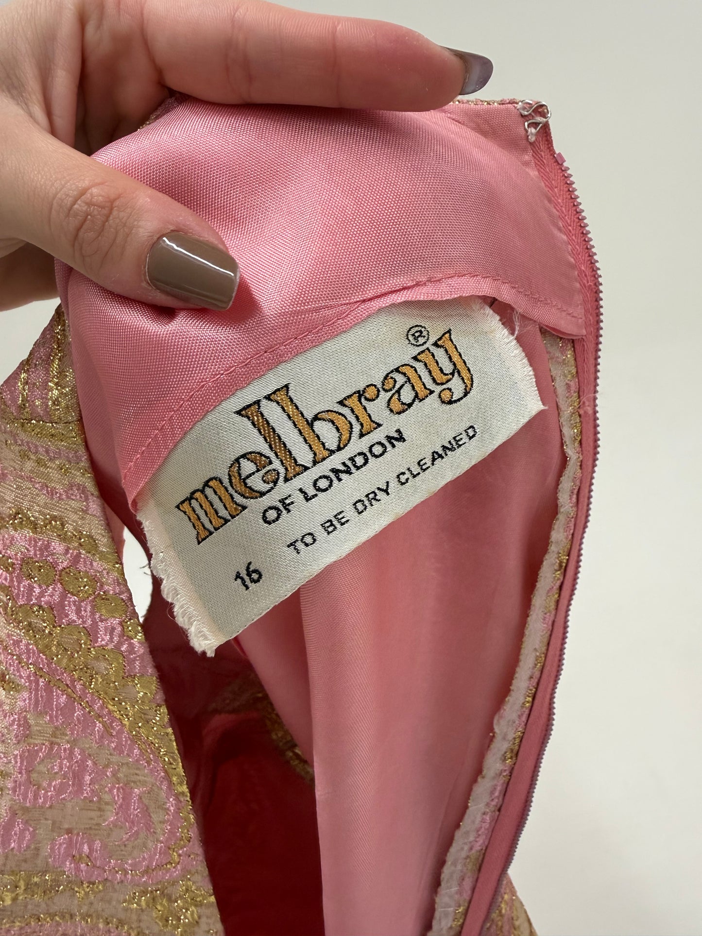 Sheath dress old vintage de colecție ani 70 timpurii din brocart