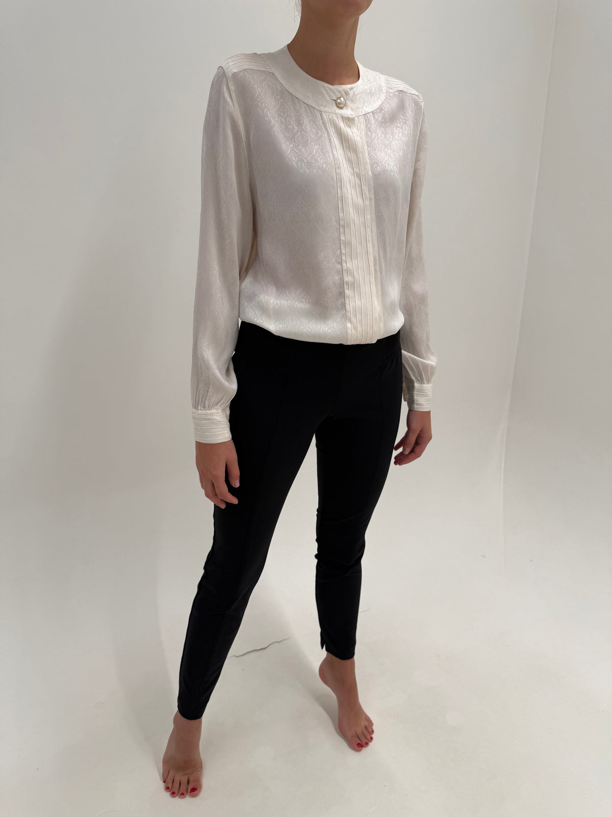 Pantaloni Escada negri ultra modelatori extrem de versatili