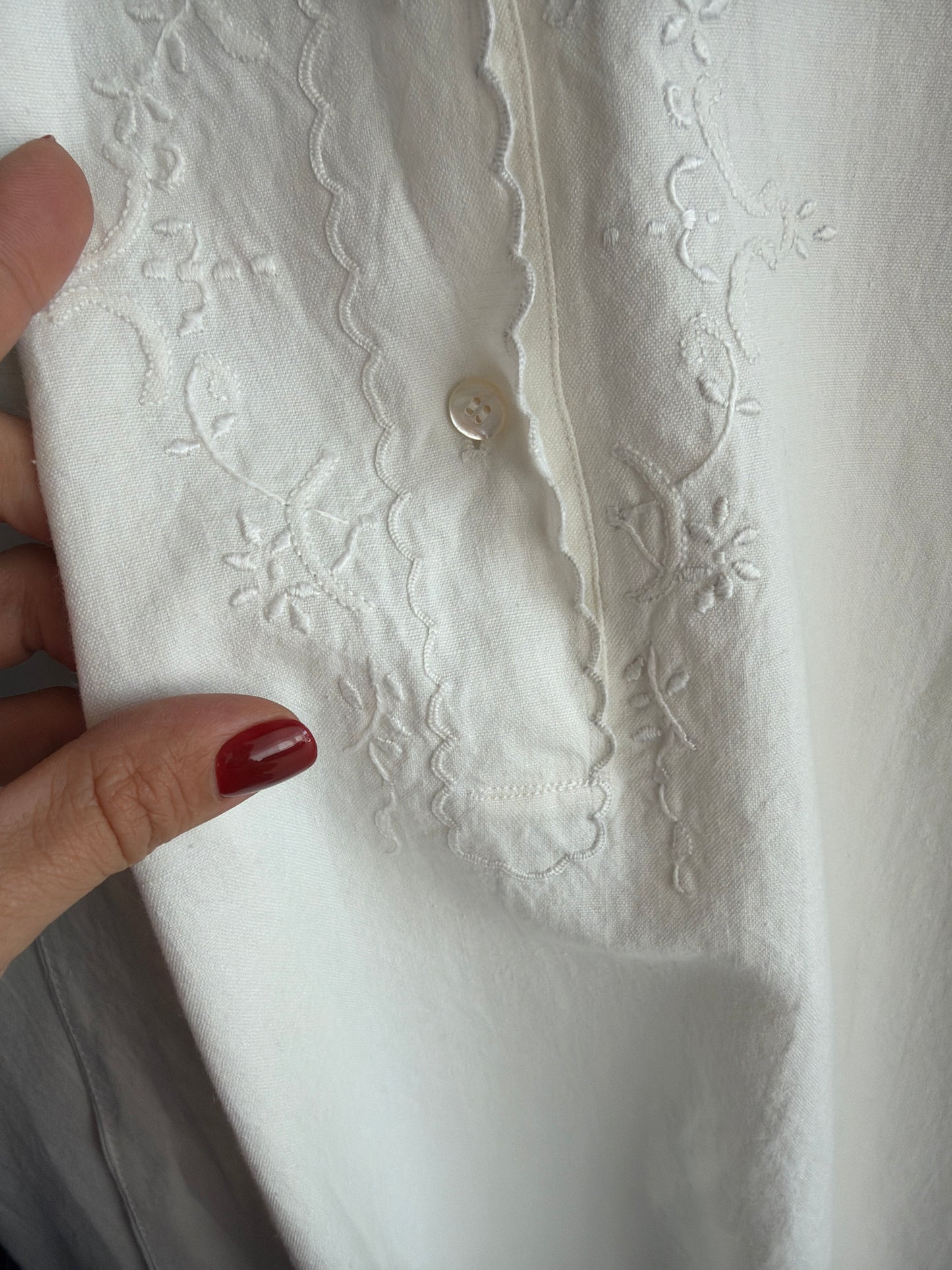 Rochie maxi din pânză excepțională de in cu broderie manuală delicată superbă