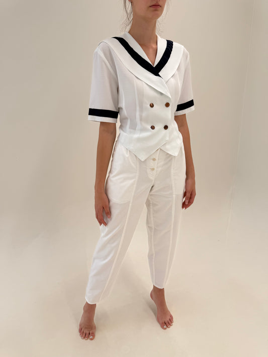 Pantaloni vintage din pânză de bumbac în croi retro modern cu talie înaltă
