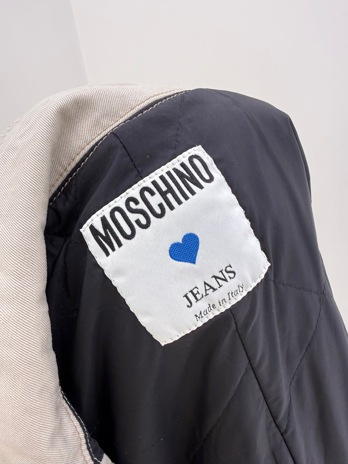 Trench Moschino vintage din jeans off white cu închidere dublă
