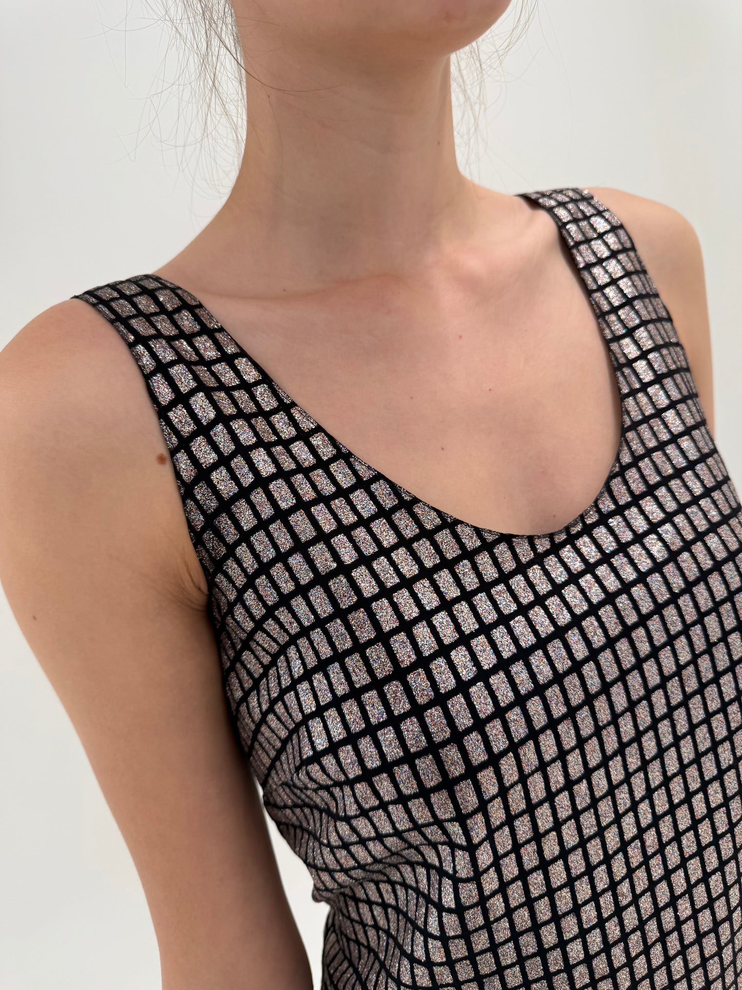 Rochie italiană de designer din material prețios in croi ultra chic atemporal