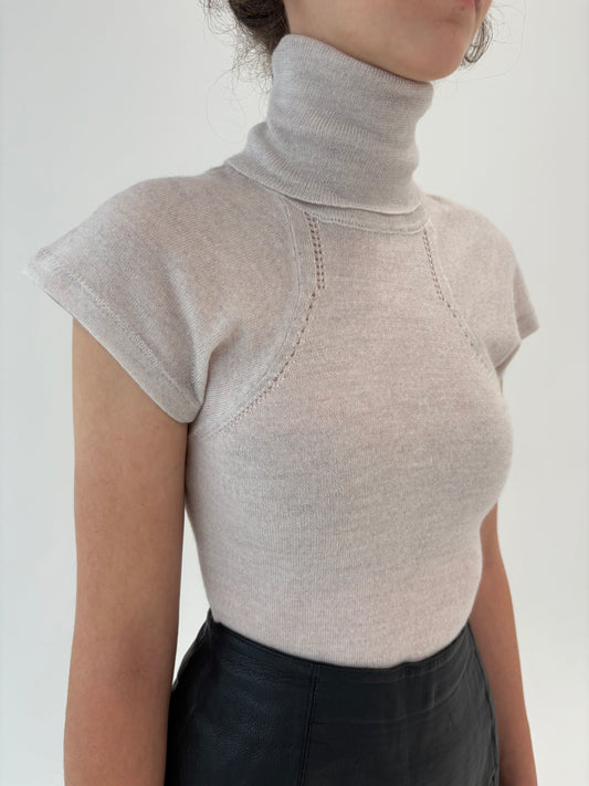 Maleta off white din lana merino extrafina cu detalii chic