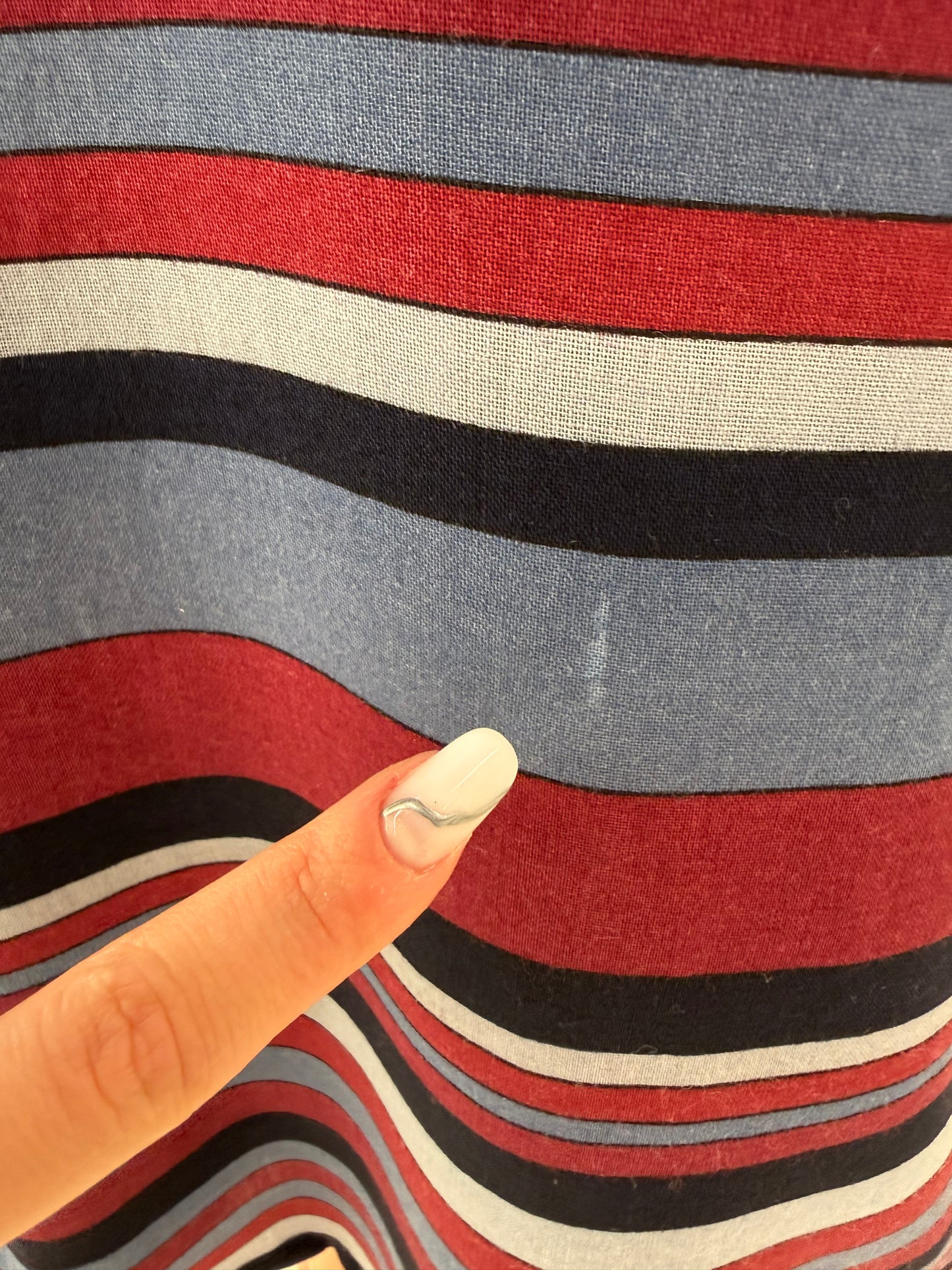 Rochie vintage în dungi cu talie reglabilă marcată