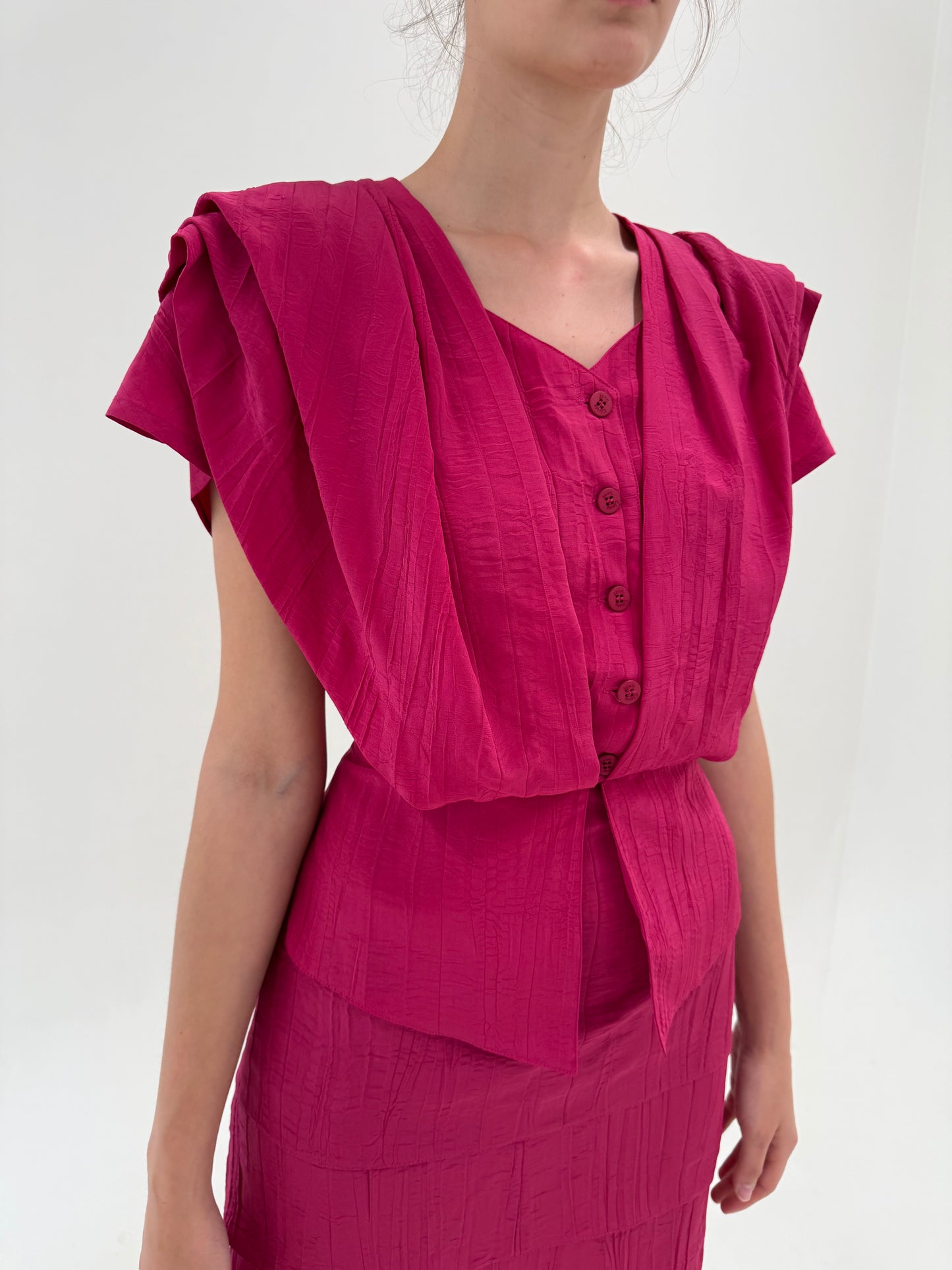 Set vintage în croi elaborat fucsia cu talie ultra marcată și fustă în petale