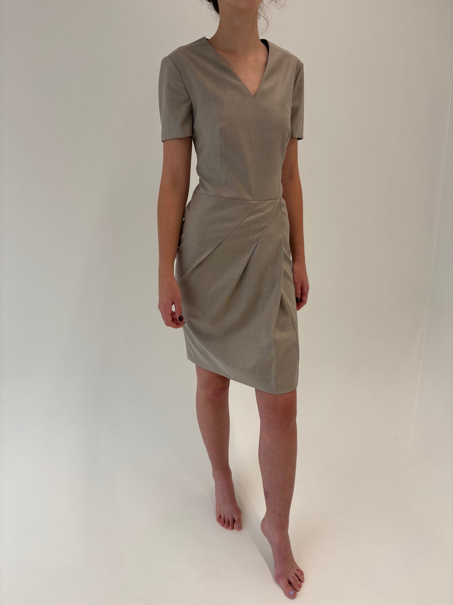 Rochie beige business Hugo Boss din lana extrafina cu fronseuri