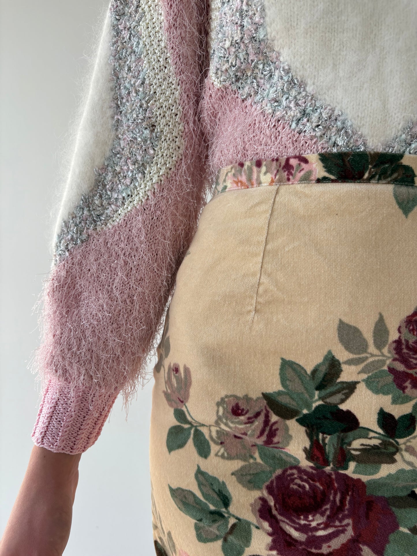 Fustă camel din catifea conică cu talie ultra înaltă și print floral superb