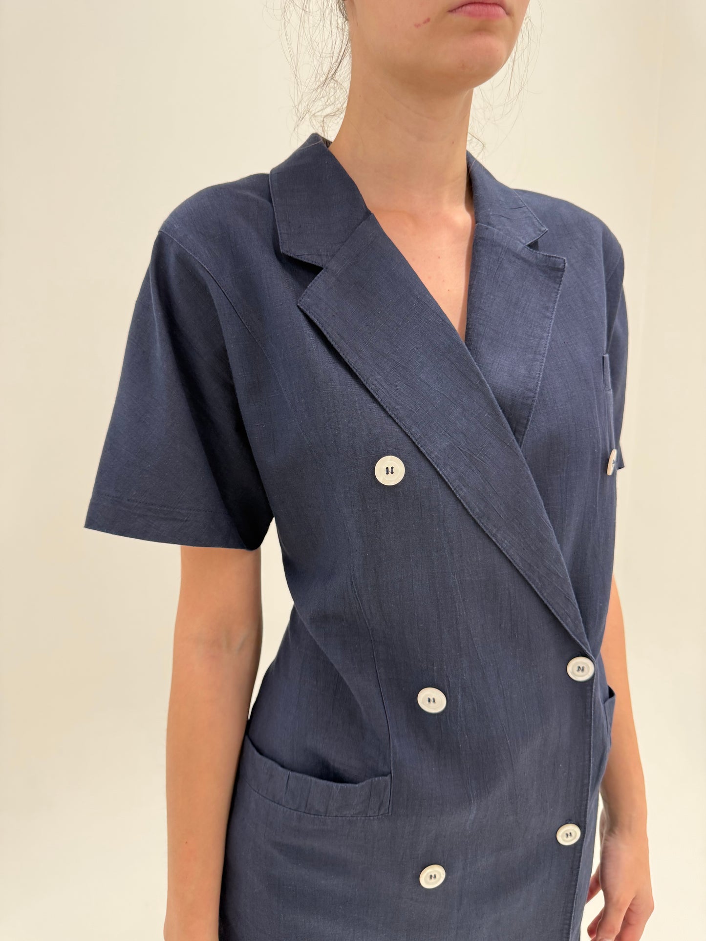 Rochie vintage italiană din pânză ușor structurată de în și bumbac cu revere late