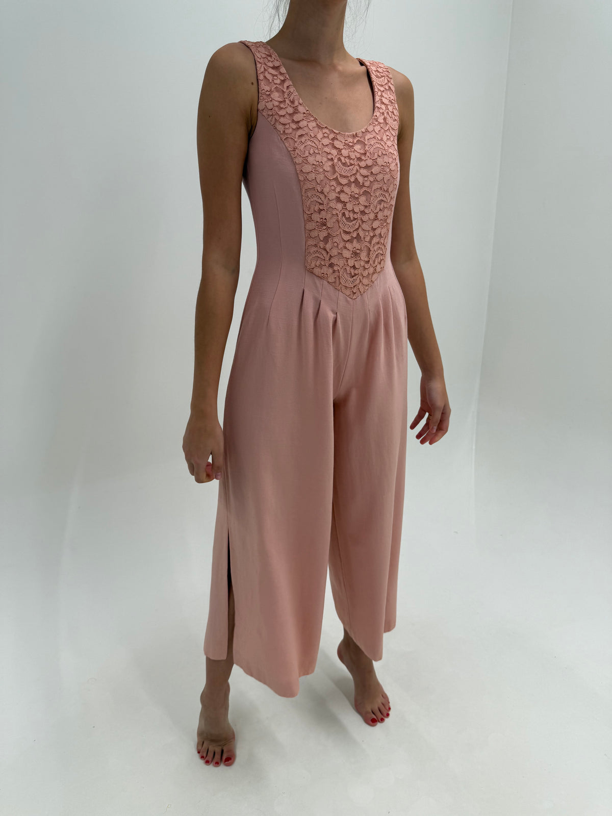 Deux piece vintage excepțional vintage din crepe de lana cu dantelă macrame
