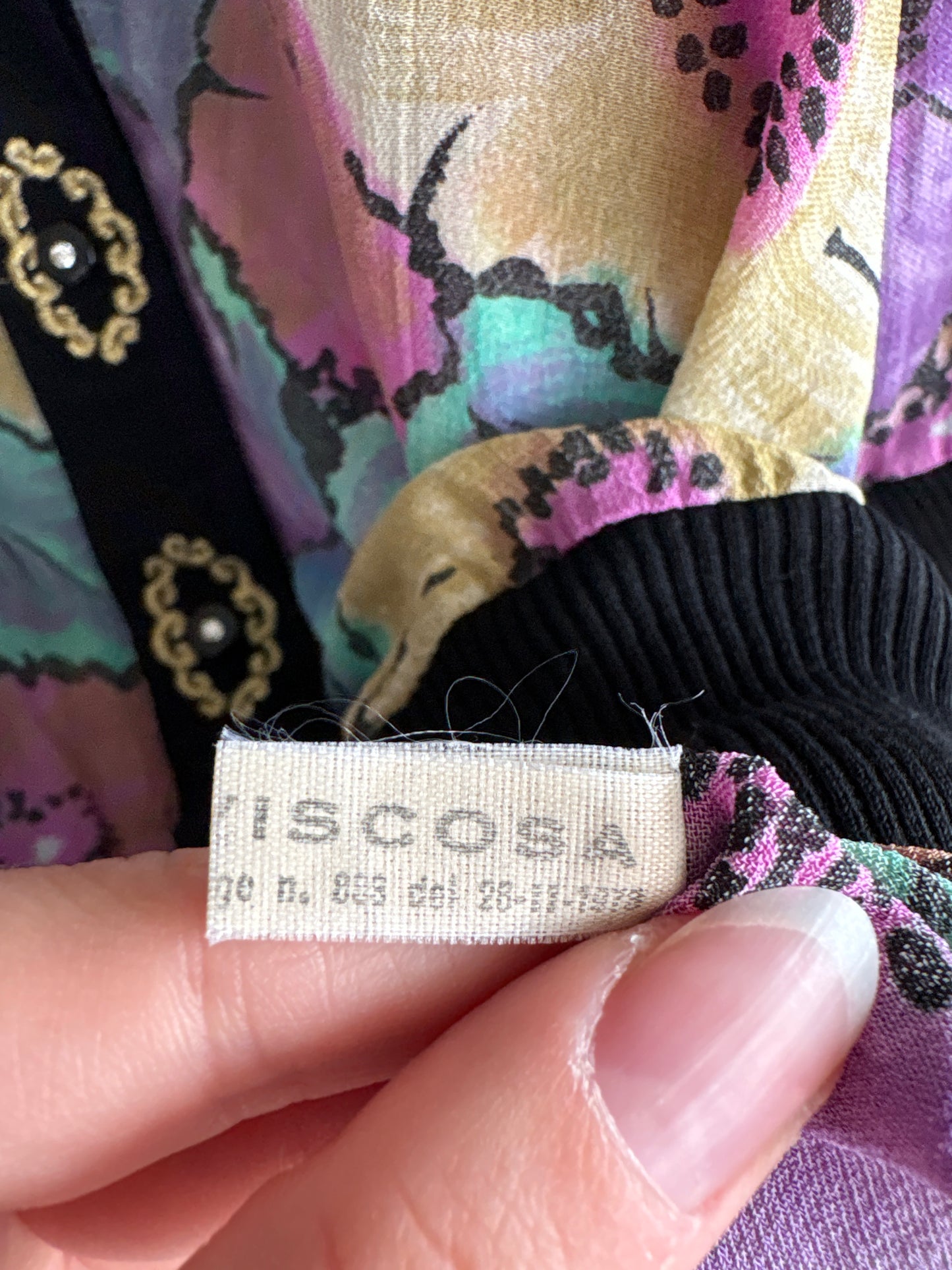 Top vintage cu nasturi bijuterie și croi în stil Gucci super vaporos