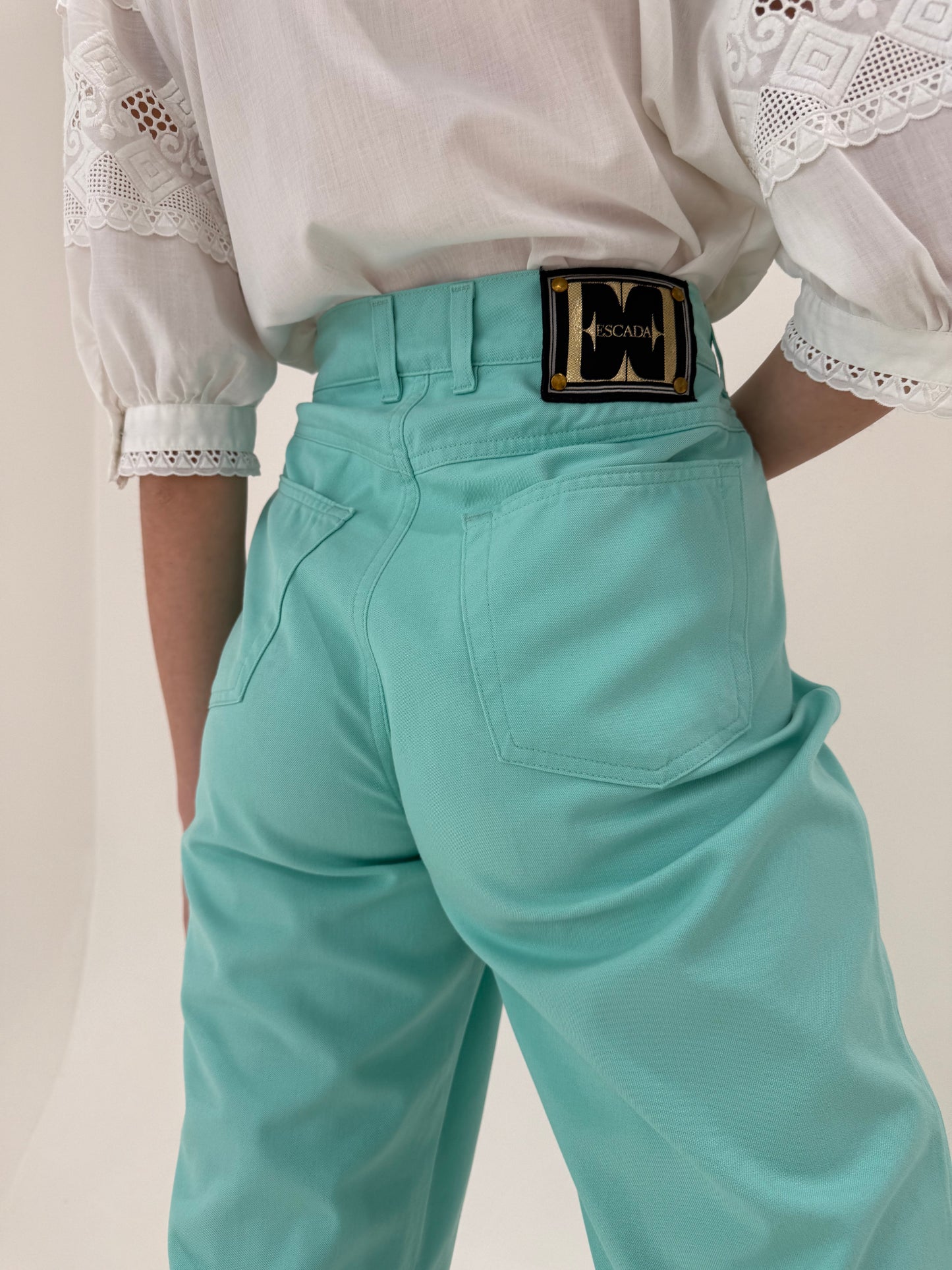 Jeans Escada luxury ultra confort modelatori tall în culoare superbă
