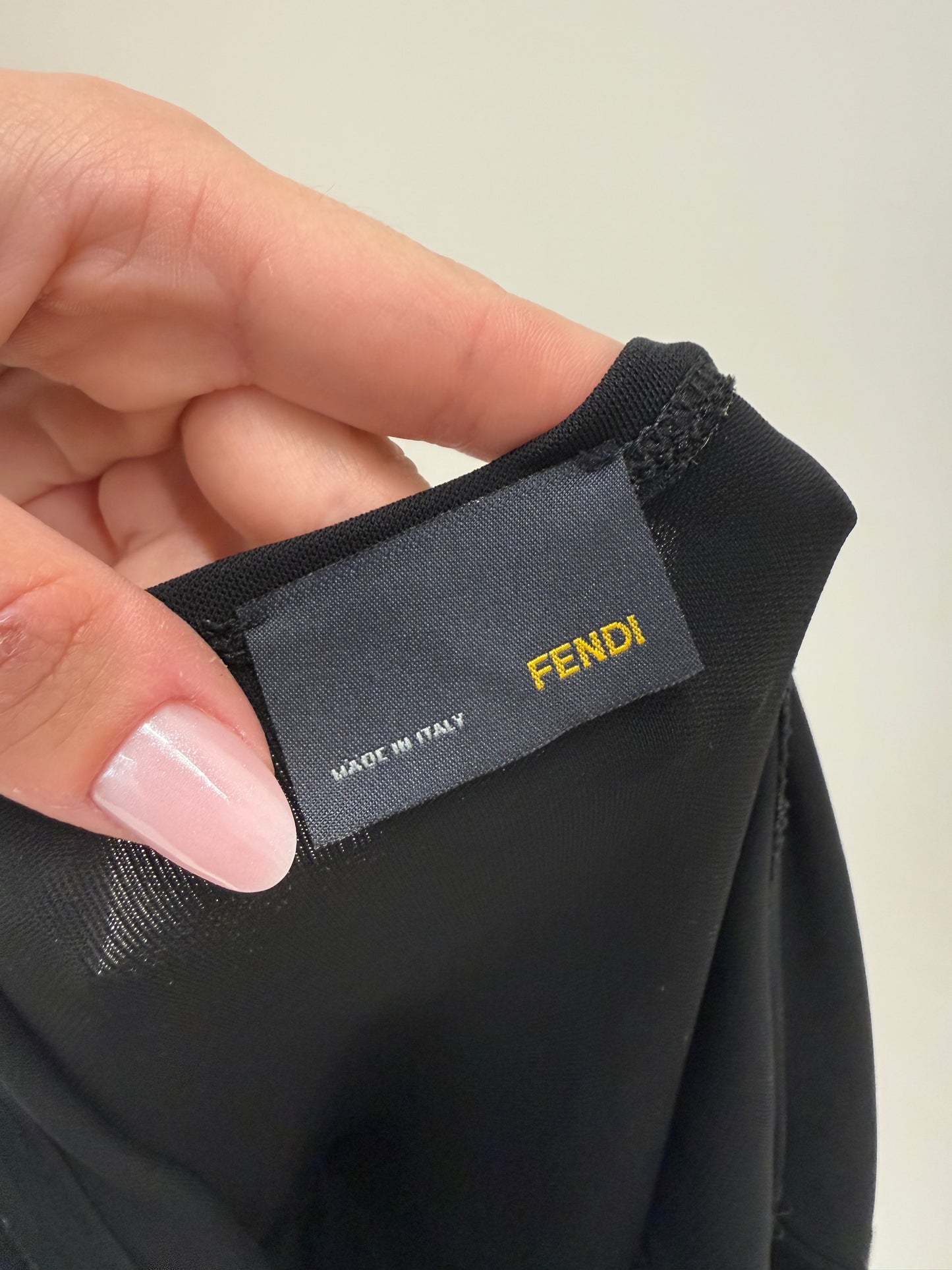 LBD Fendi în croi atemporal ultra confort