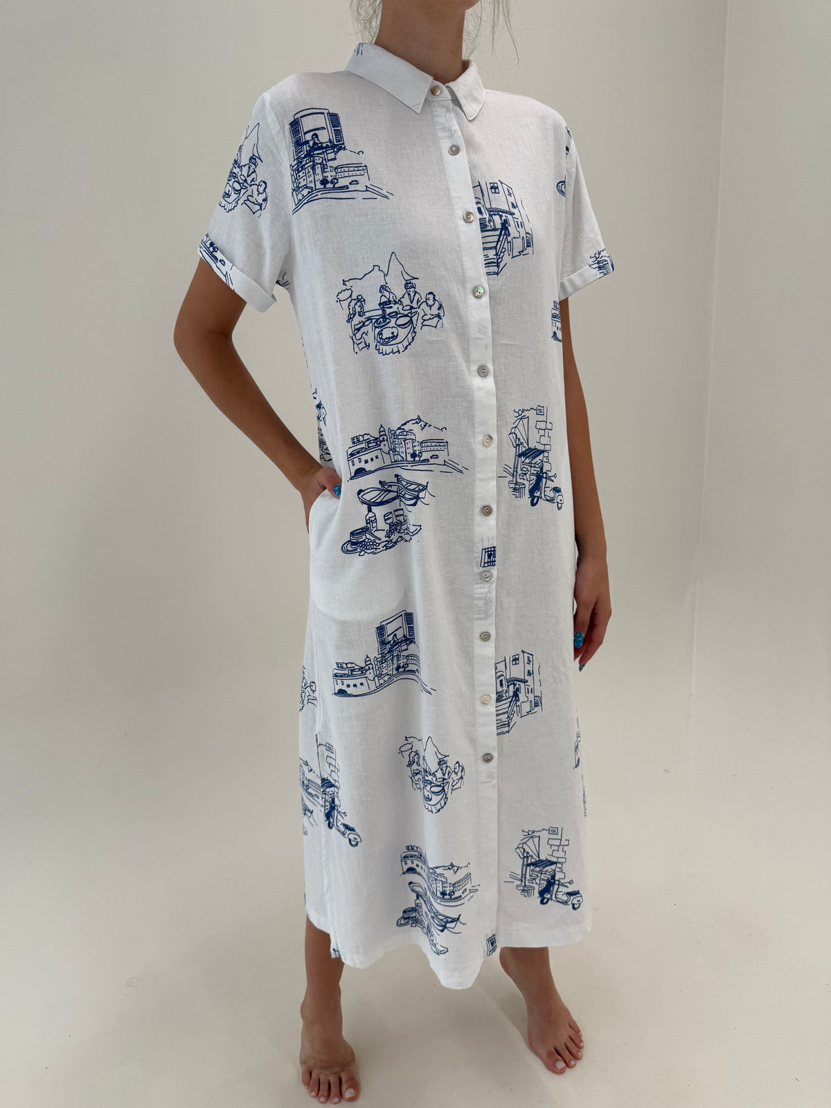 Rochie maxi din pânză cu print albastru cerneală și buzunare