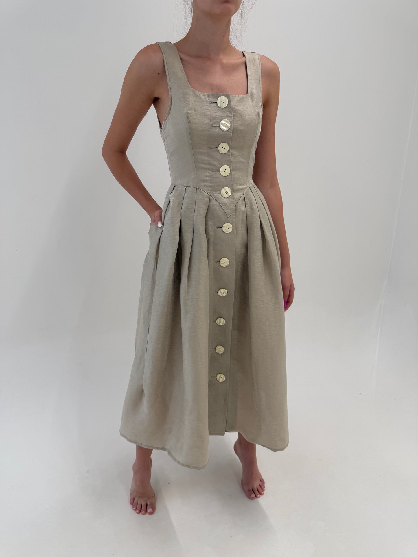 Rochie vintage maxi ‘couture’ din pânză perlata de în cu corsaj de la zi la seară