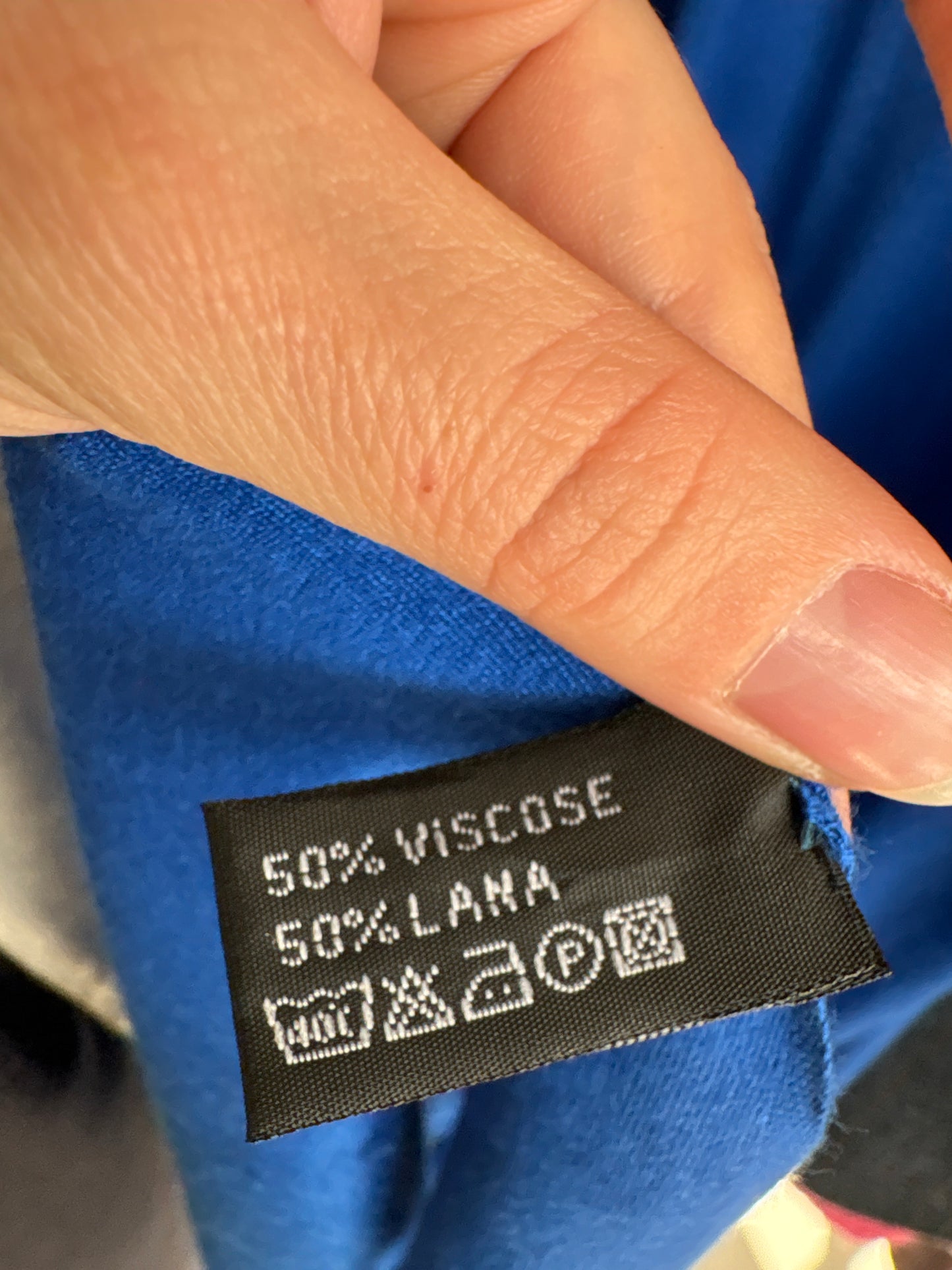 Shawl albastru regal din lana extrafina si vascoza