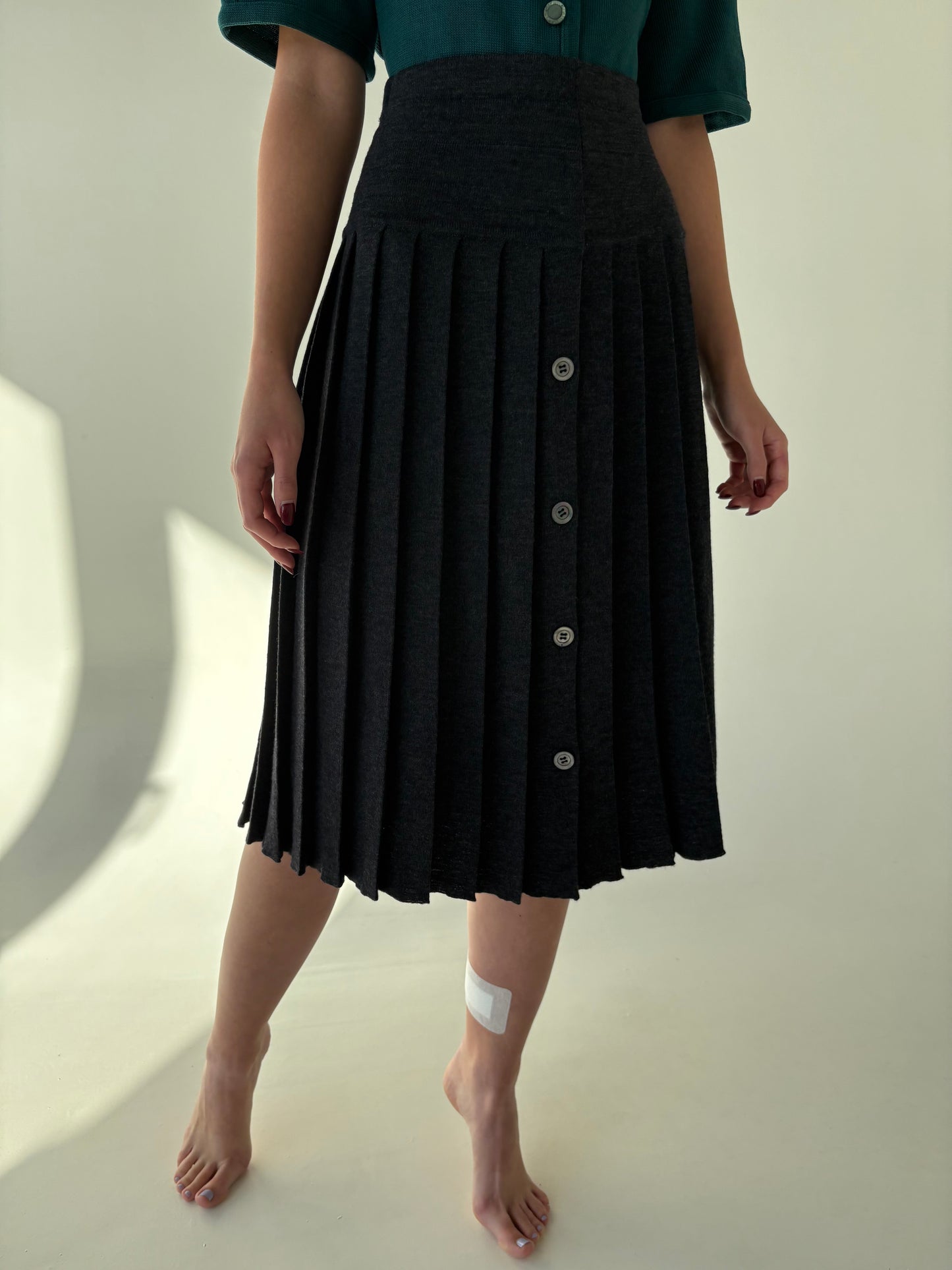 Fustă plisată charcoal gray din jerse de lana merino extrafina de gramaj mare