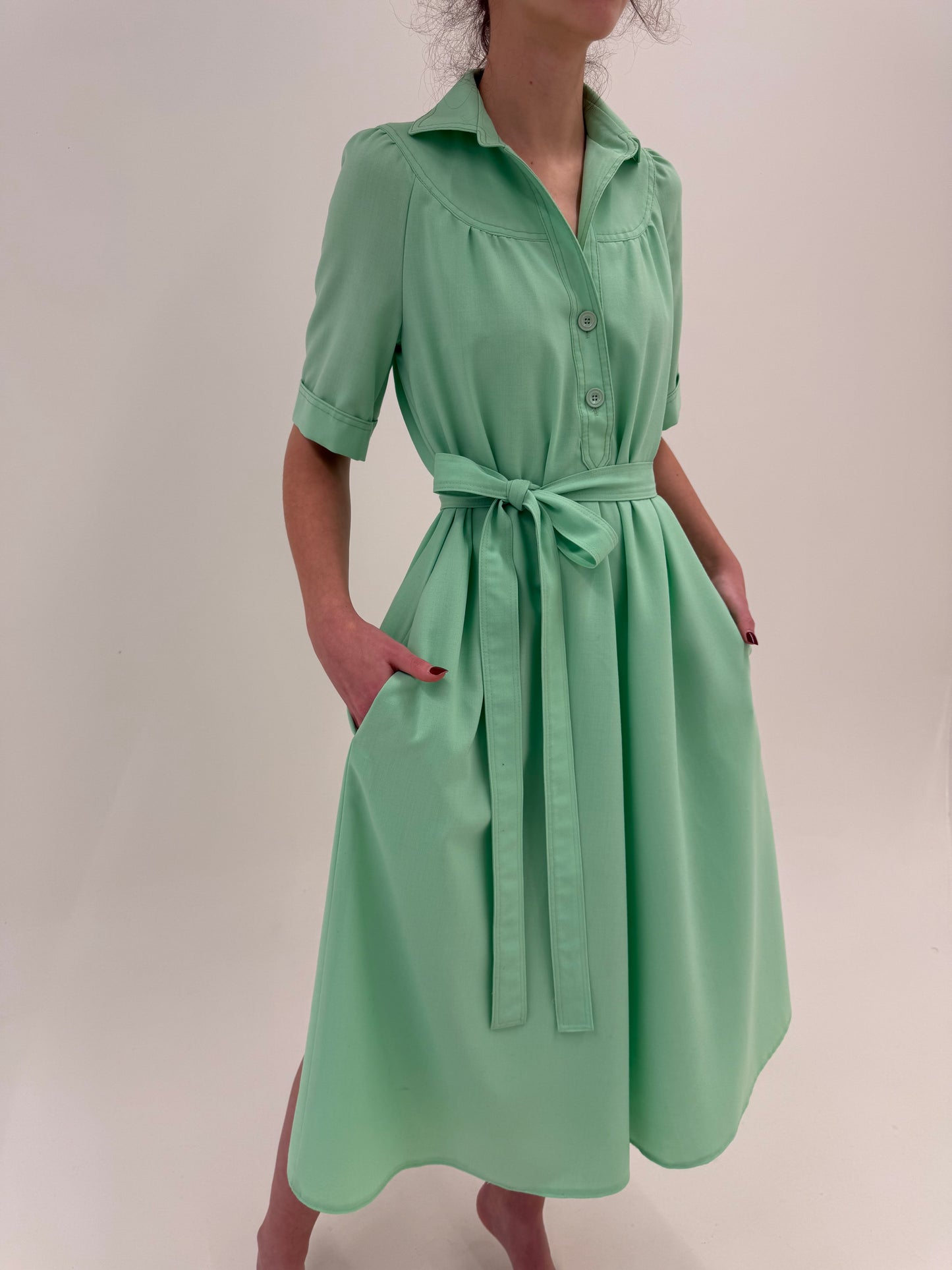 Rochie vintage în croi de ani 50 midi spre maxi din lana extrafina cu talie marcată