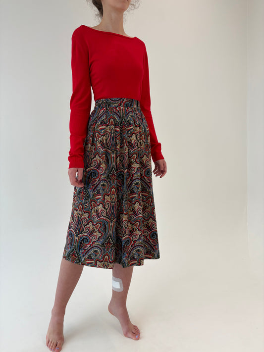 Fustă vintage cu print paisley în combinație clasică de culori