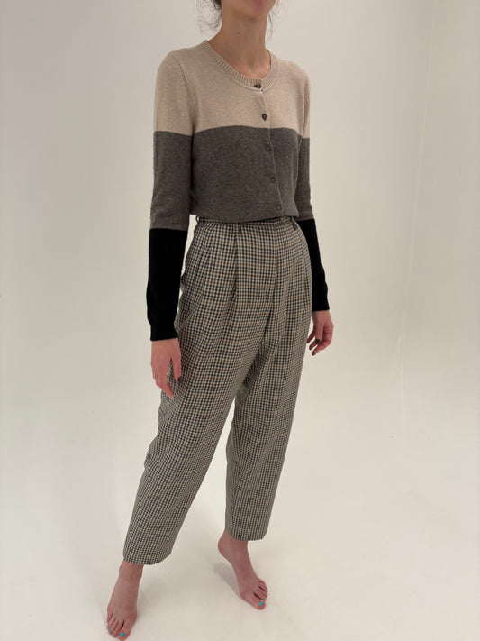 Pantaloni cu talie ultra înaltă și carouri în culori neutre din lana extrafina