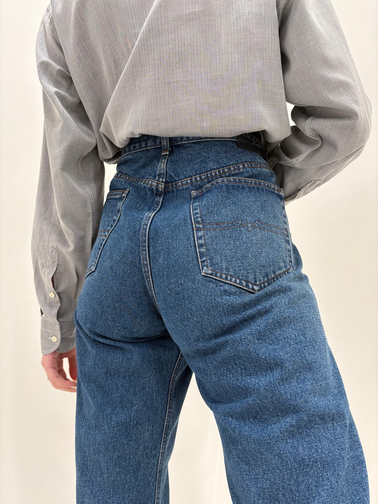 Jeans vintage Valentino clasic wash cu talie înaltă slim straight leg