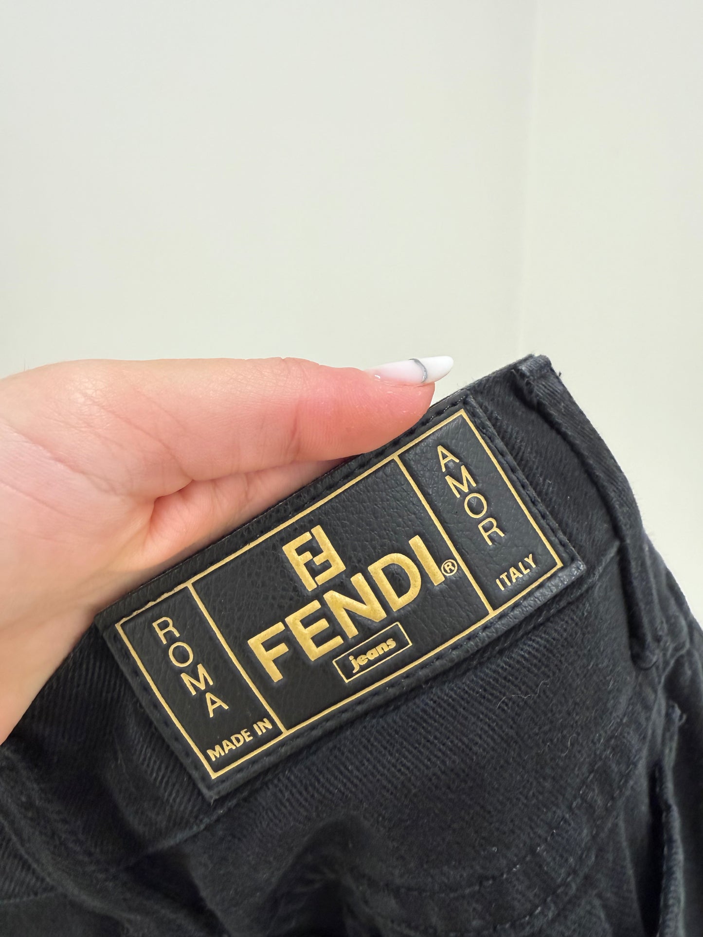 Jeans vintage Fendi negri mom fit cu talie ultra înaltă