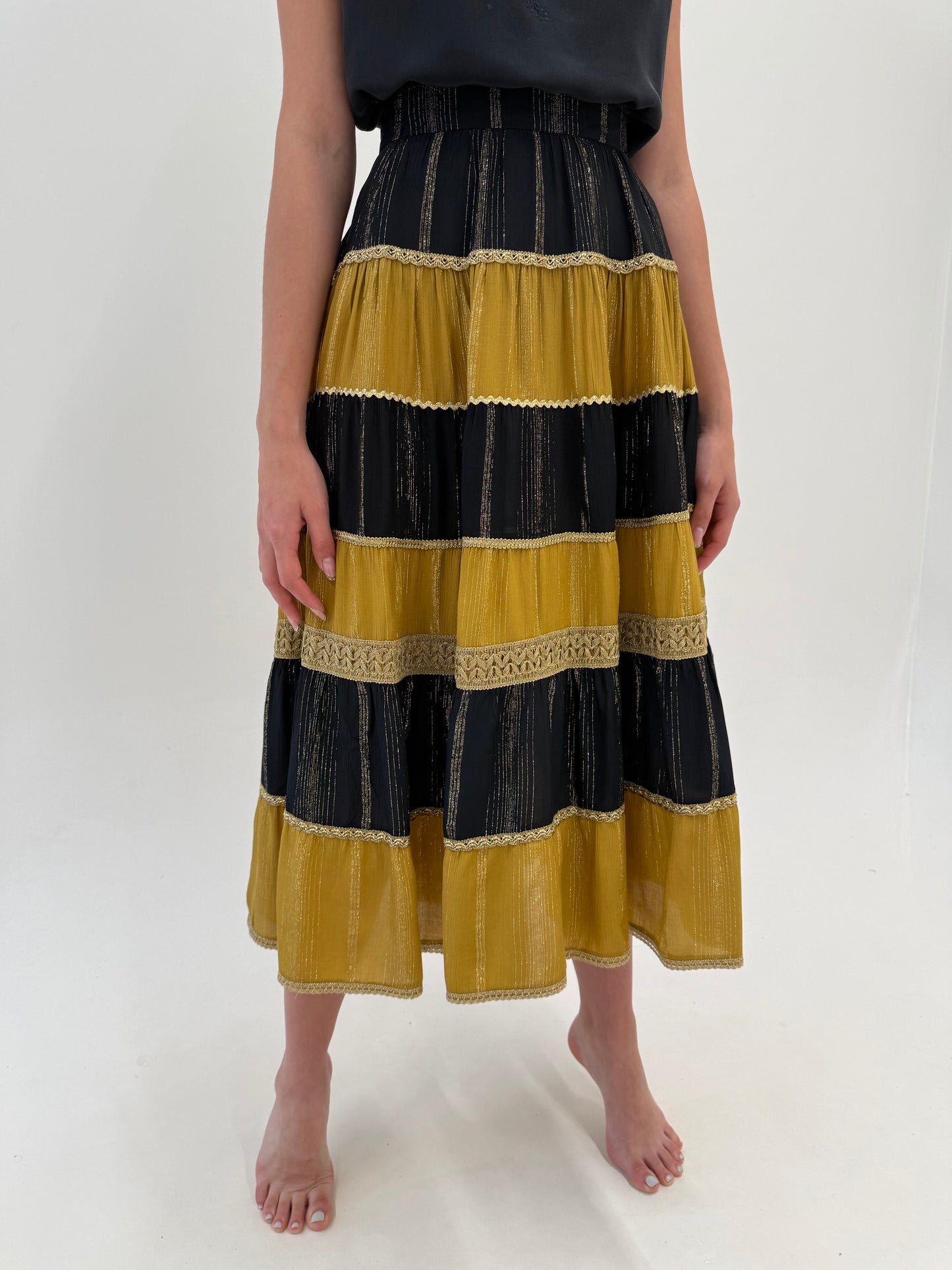 Fustă vintage super amplă cu inserție de lurex fină și talie ultra înaltă