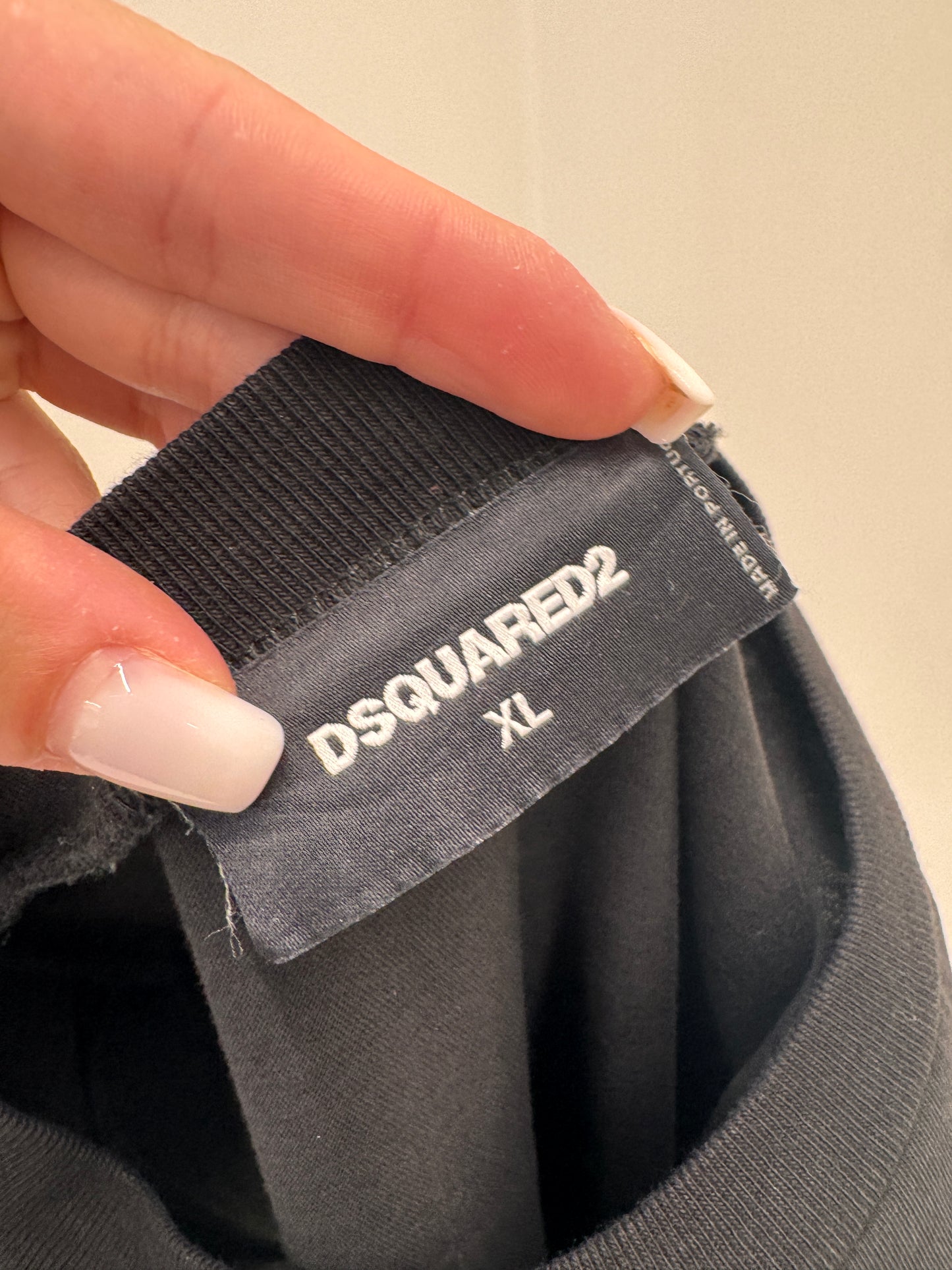Top negru Dsquared din bumbac premium de gramaj mare