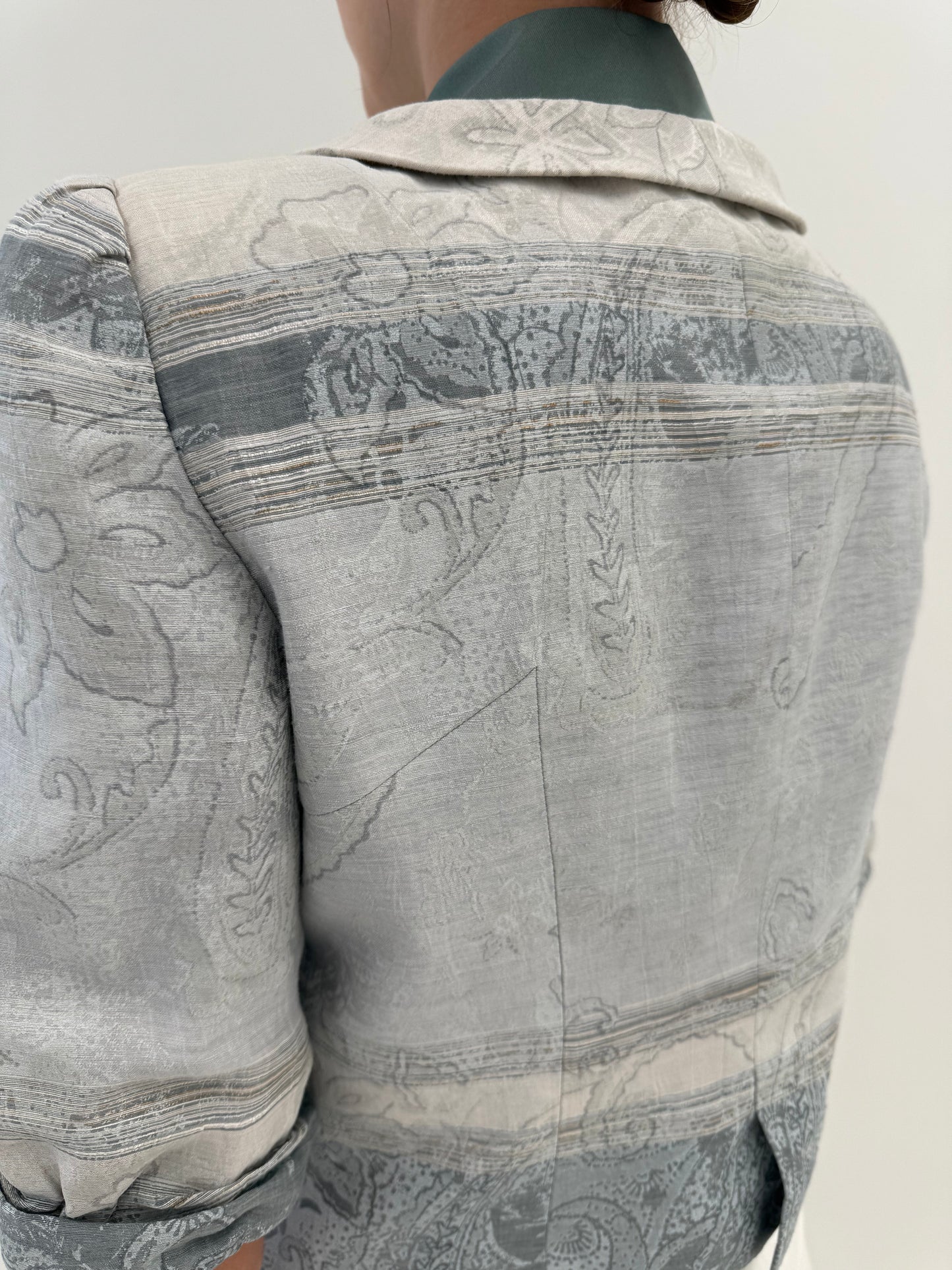 Sacou ultra luxury Armani cambrat din mix de în cu interior din mătase naturală