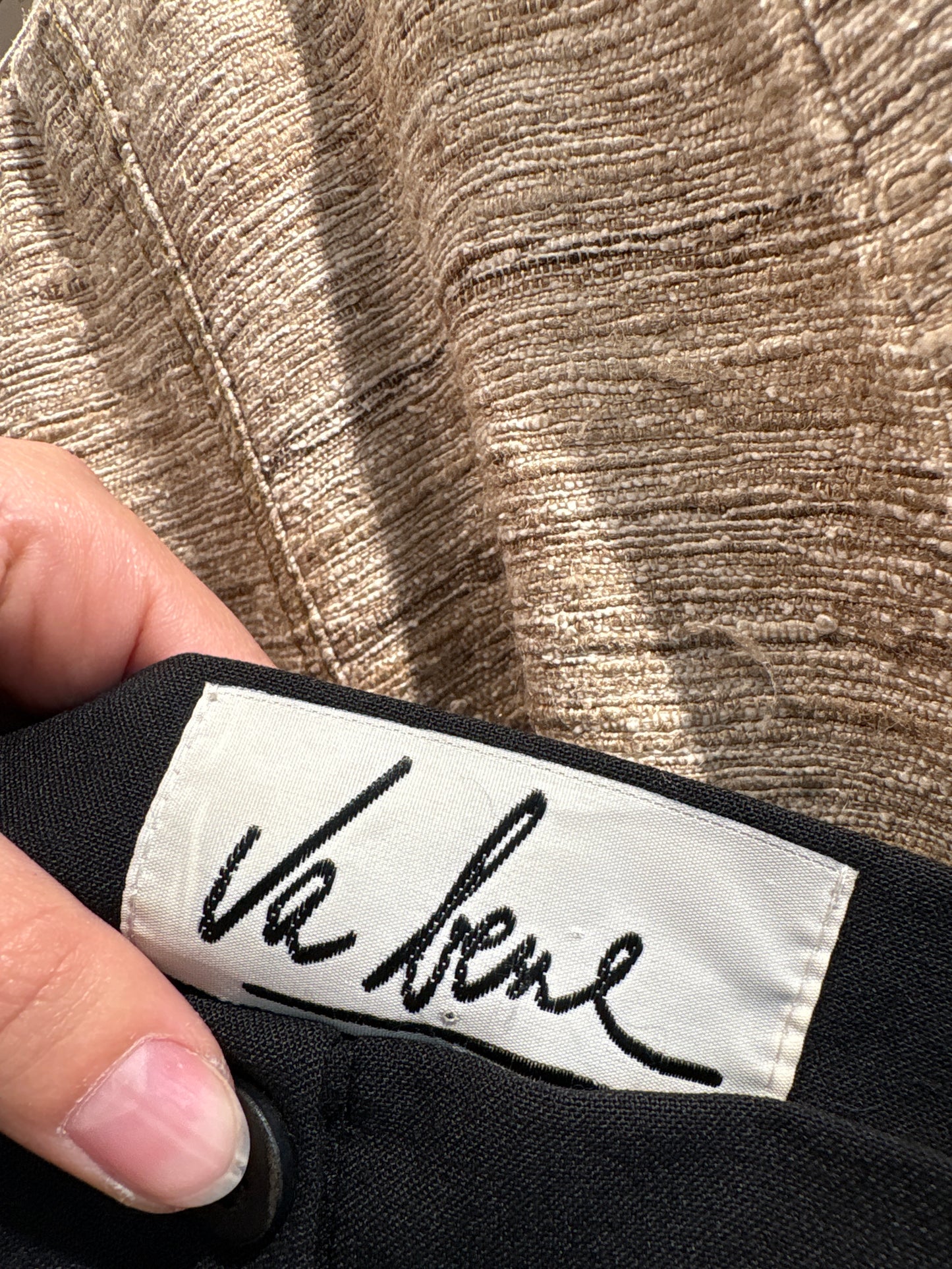 Fustă neagră petrecută ultra conică cu talie super înaltă marcată