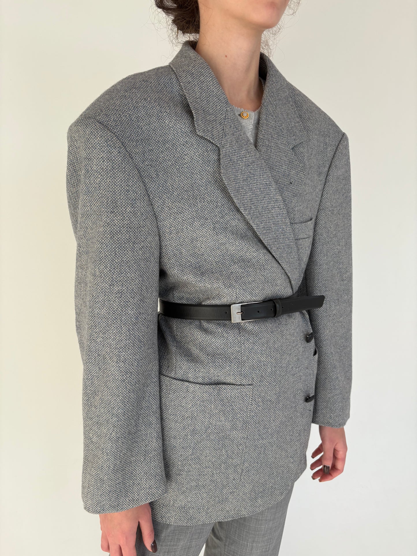 Sacou din tweed baby blue cu ivoire de lana plină pura certificată