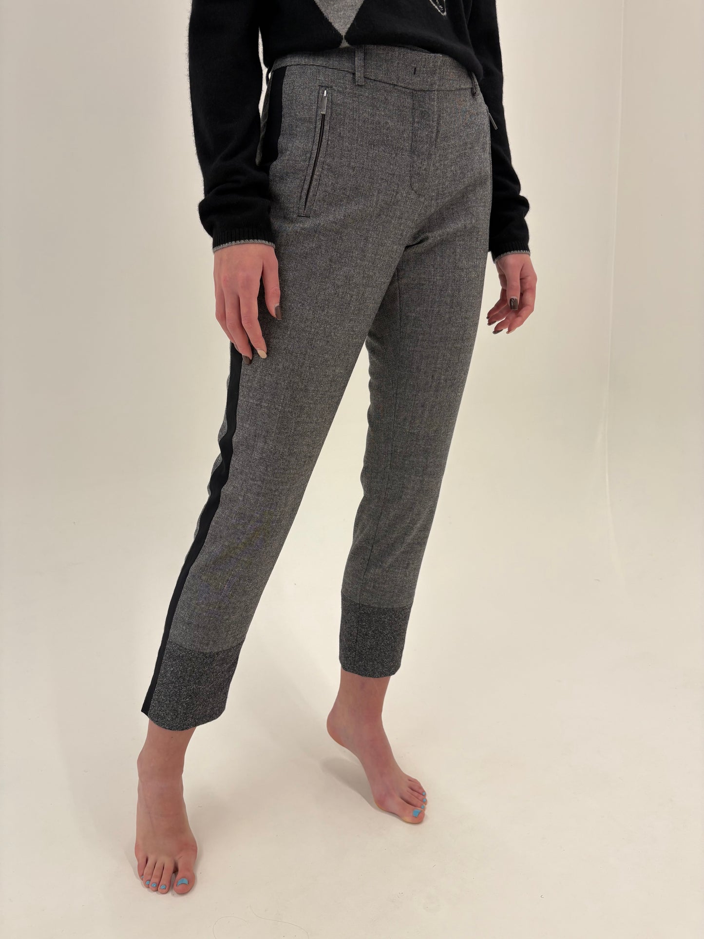 Pantaloni Max Mara țigaretă cu vipușca din stofă ușor strech de lana