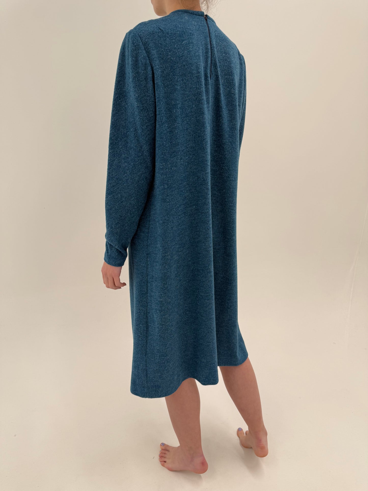 Rochie vintage din tricot dens extrafin din mic de lana cu bust drapat