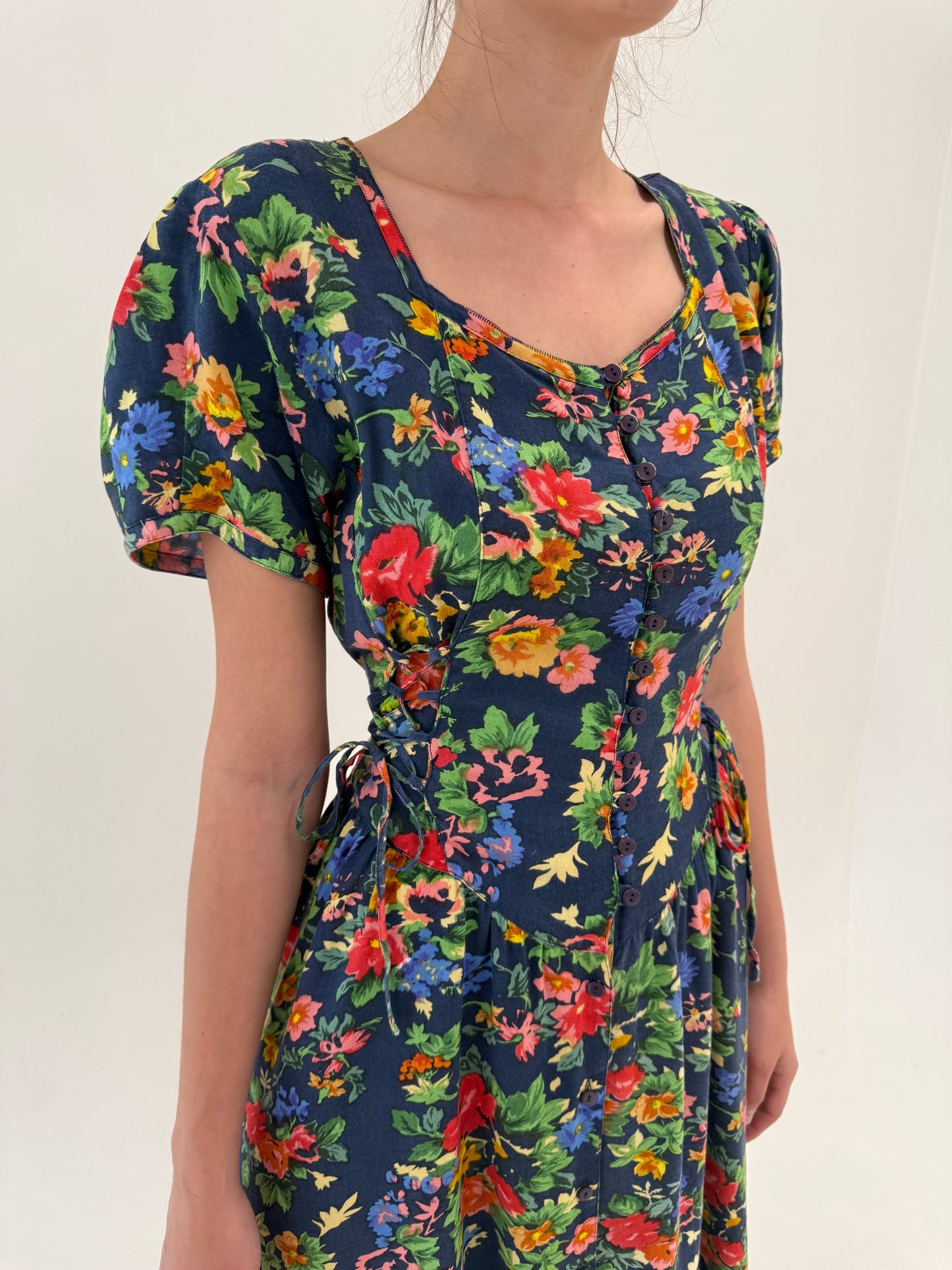 Rochie vintage maxi jeans blue cu print floral superb și talie reglabilă