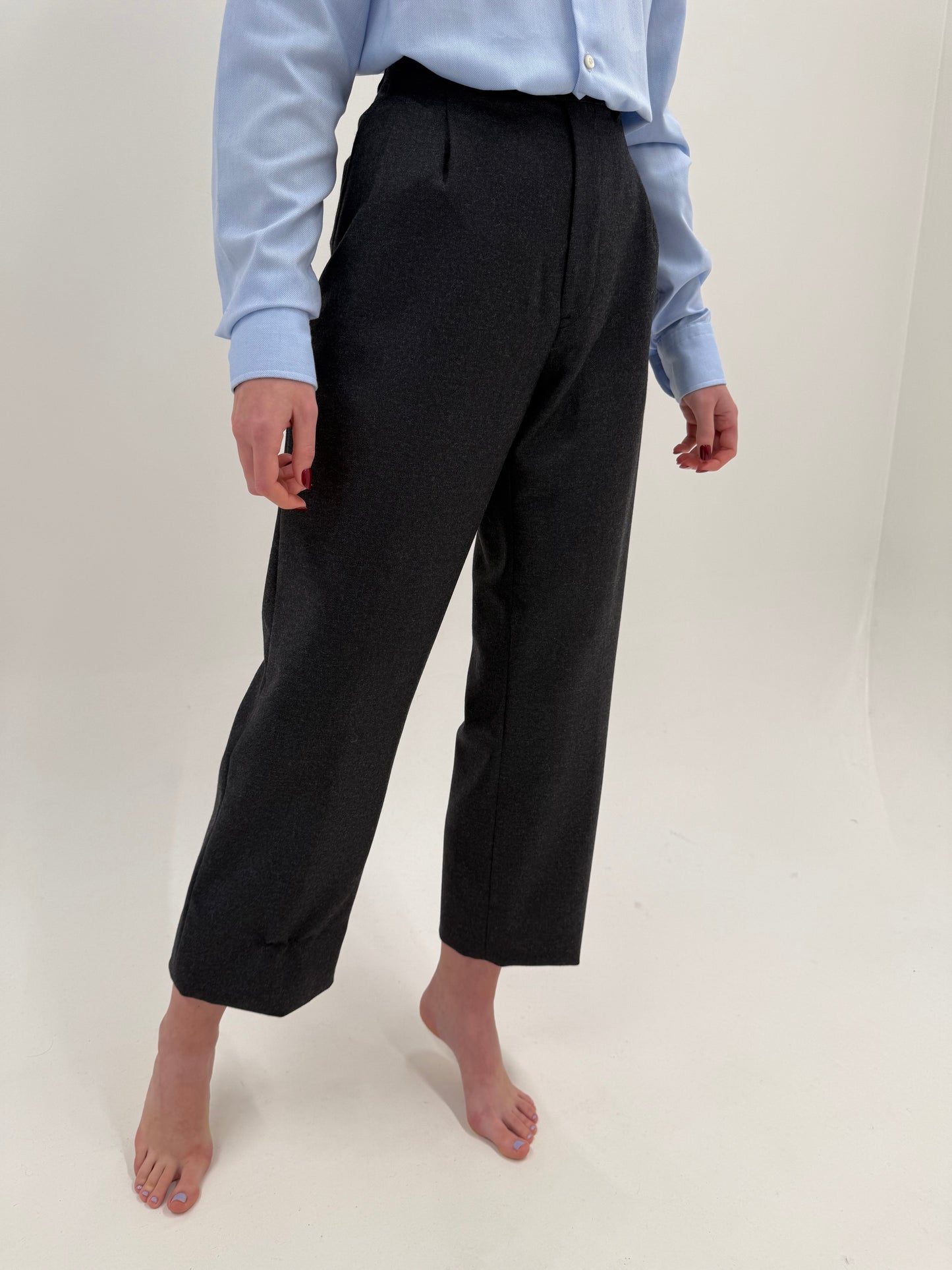 Costum italian din stofă groasa luxury de lana merino în croi actual