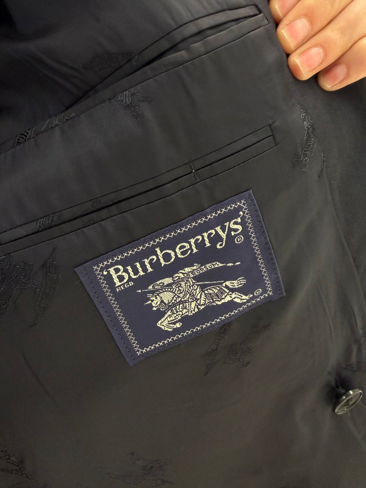 Sacou Burberry cu închidere dublă Navy blue și revere late