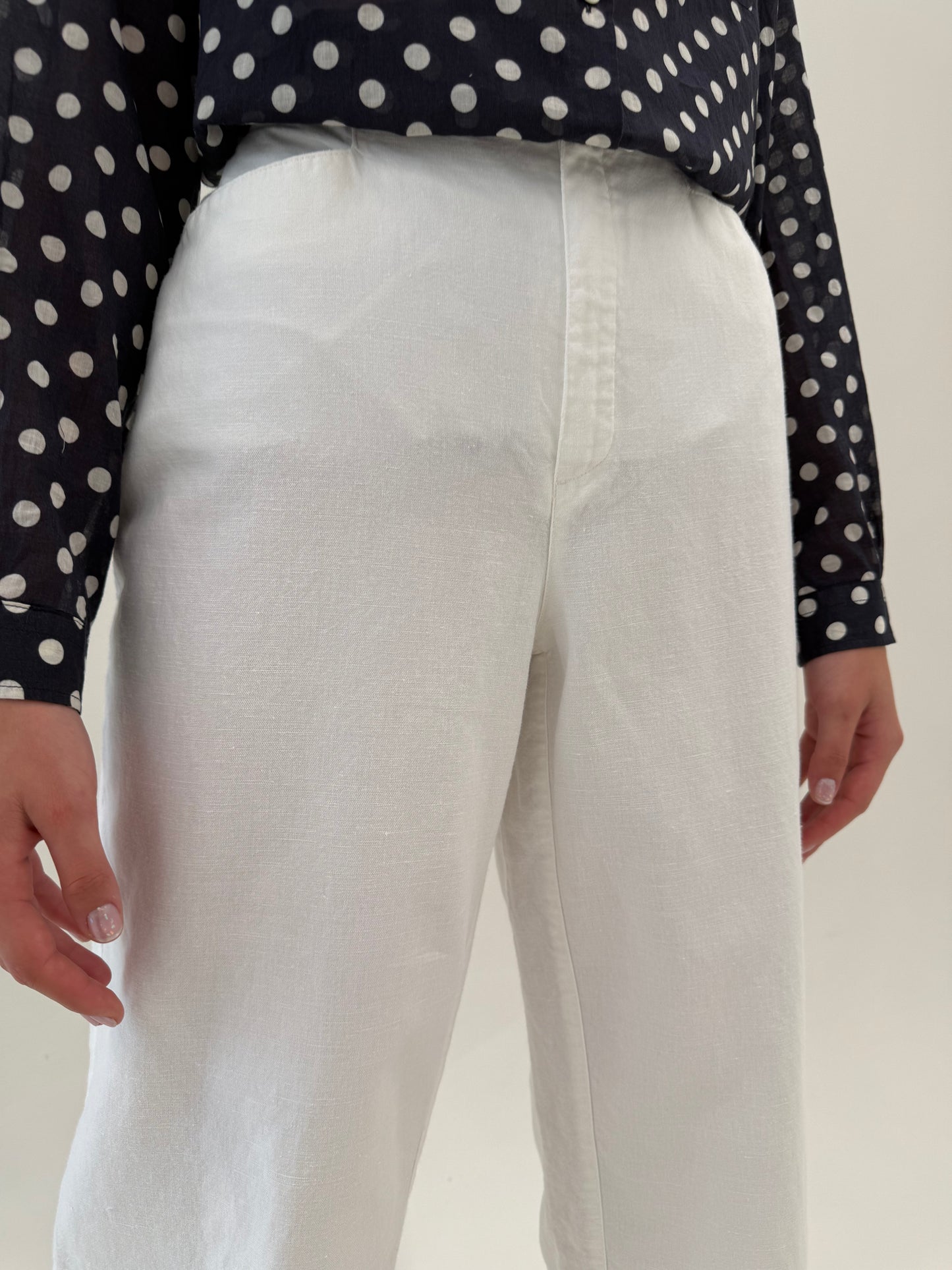 Pantaloni albi țigaretă cu talie înaltă din pânză excepțională de in și bumbac