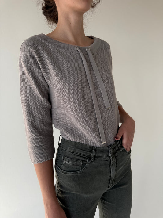 Bluză warm gray din bumbac de gramaj mare în croi minimalist