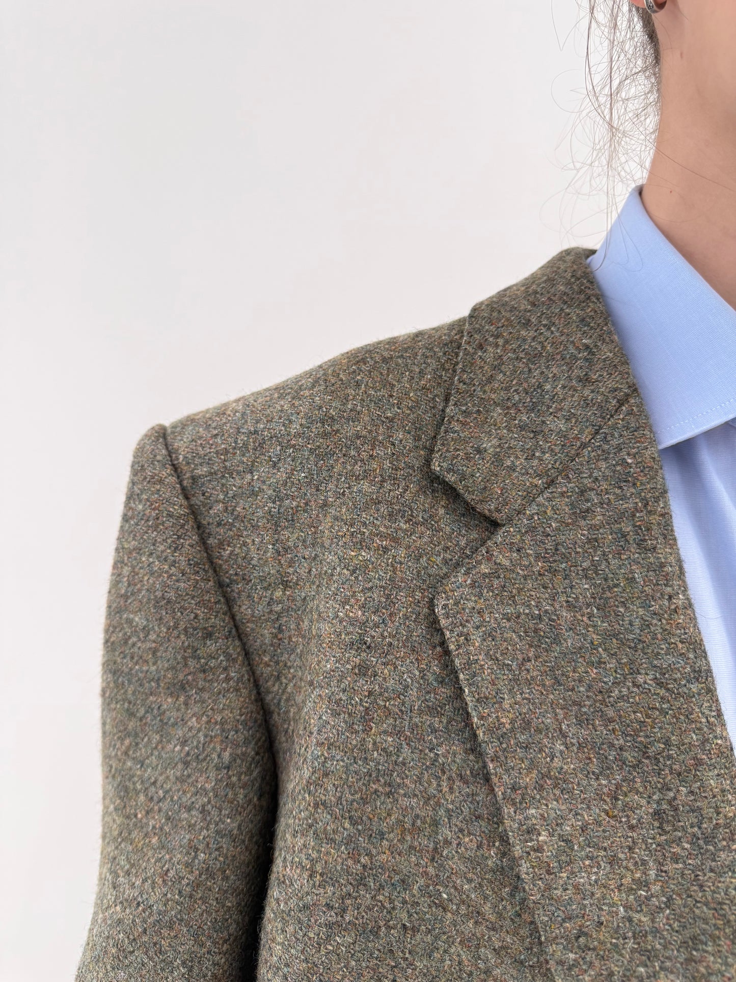 Sacou vintage Burberry în croi actual și culori neutre