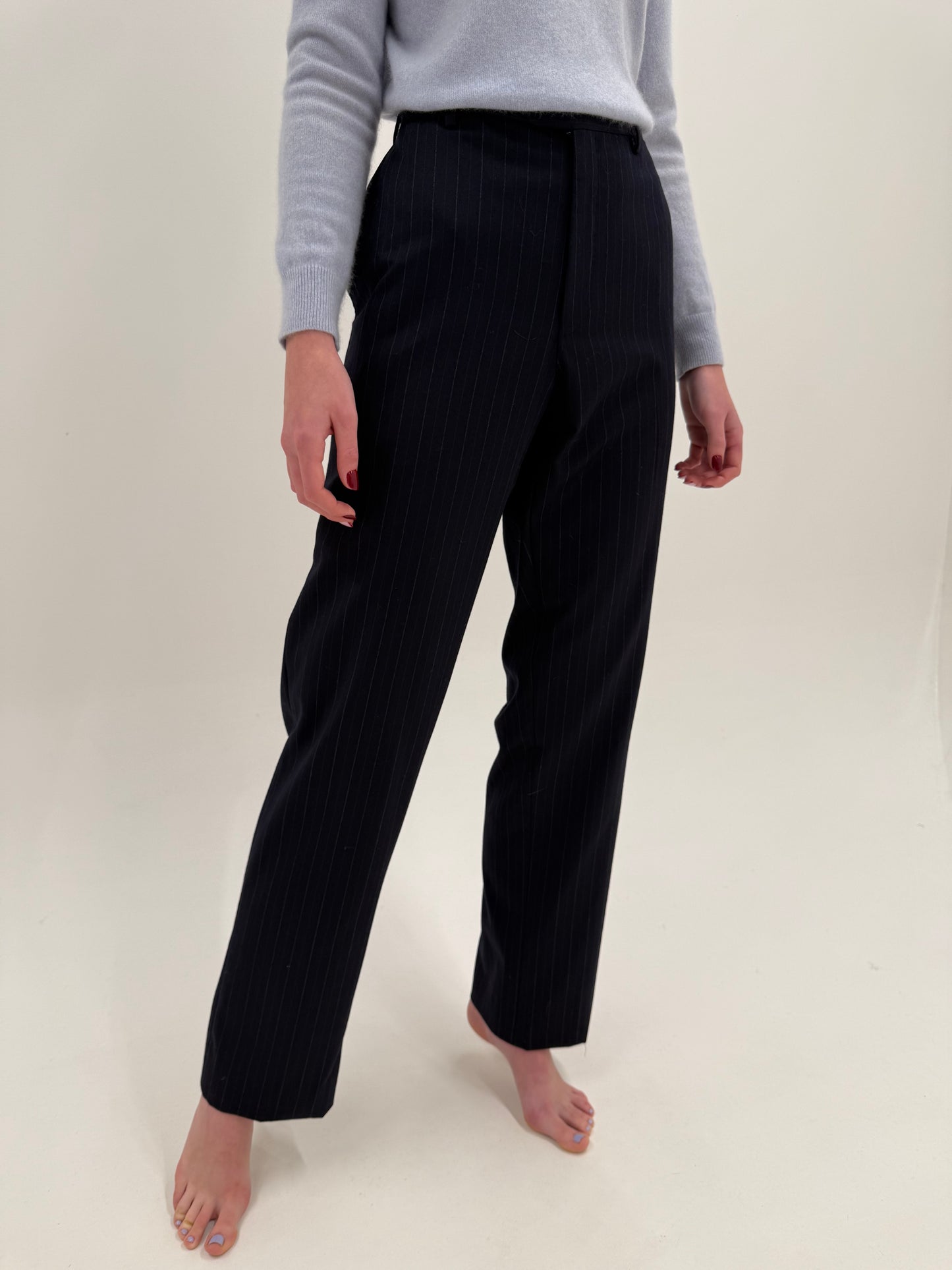 Pantaloni tall din stofă premium de lana extrafina cu dungi fine verticale