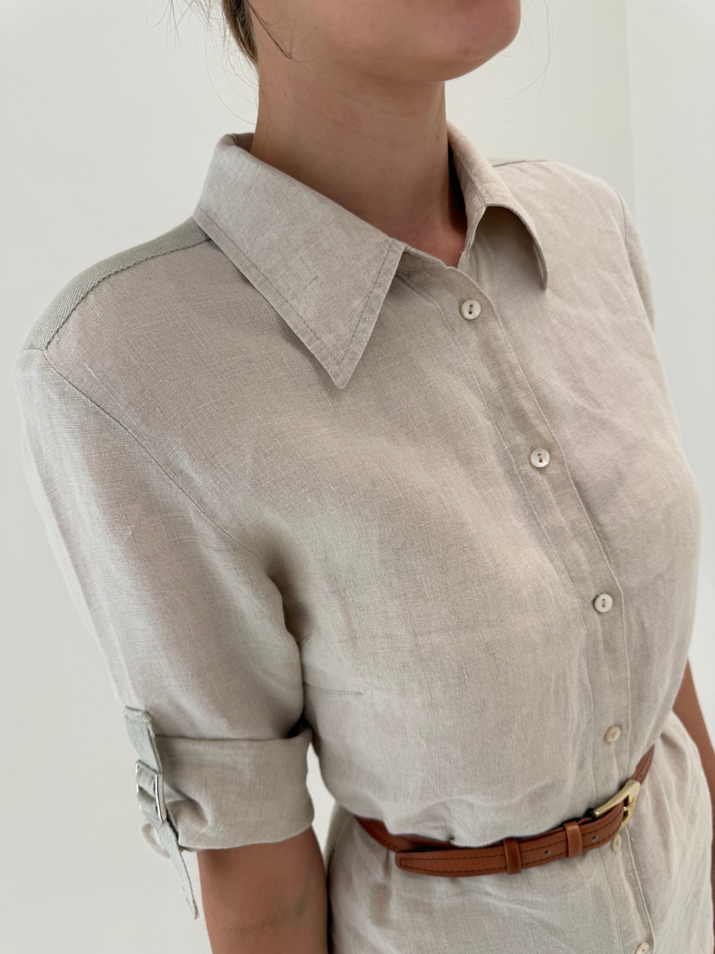 Rochie light nude Max&Co by Max Mara din in în croi Safari cu mânecă reglabilă